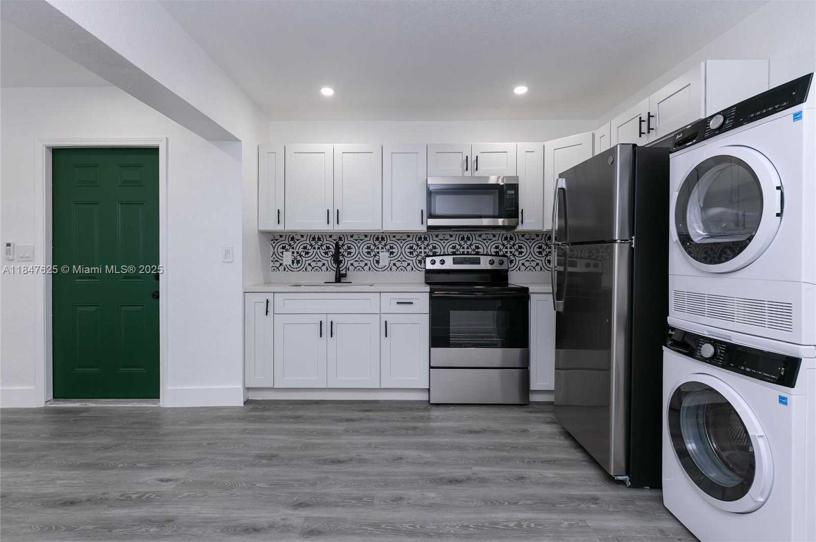 Small Image of 6125 SOUTH WEST 40TH CT, Miramar Number 33