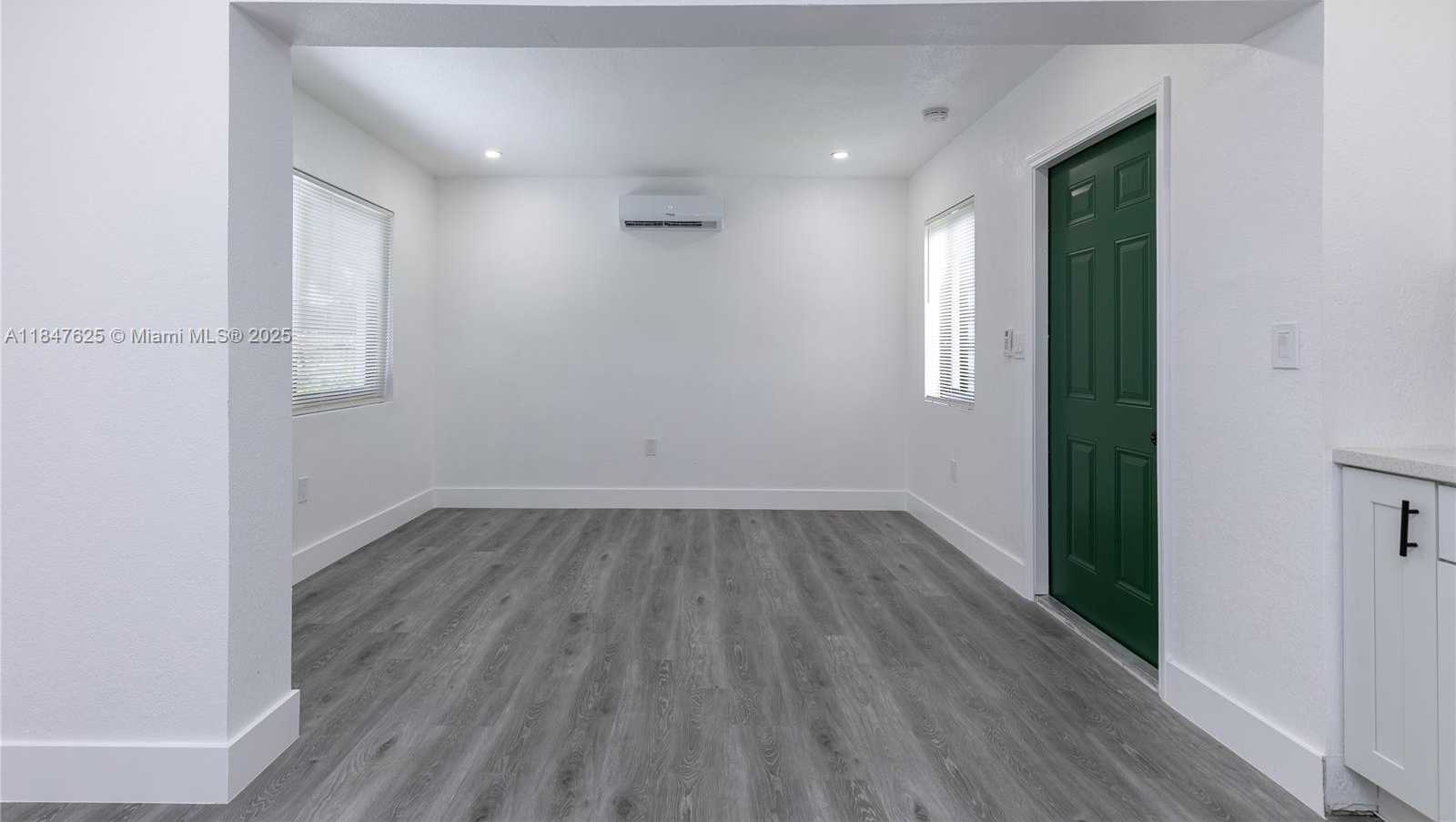 Small Image of 6125 SOUTH WEST 40TH CT, Miramar Number 35