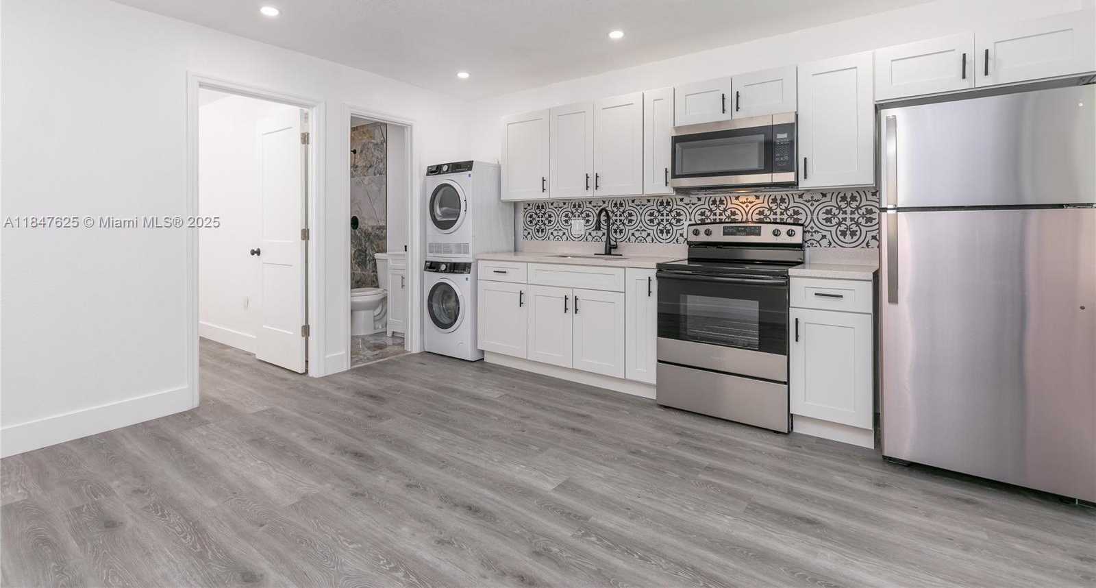 Small Image of 6125 SOUTH WEST 40TH CT, Miramar Number 7