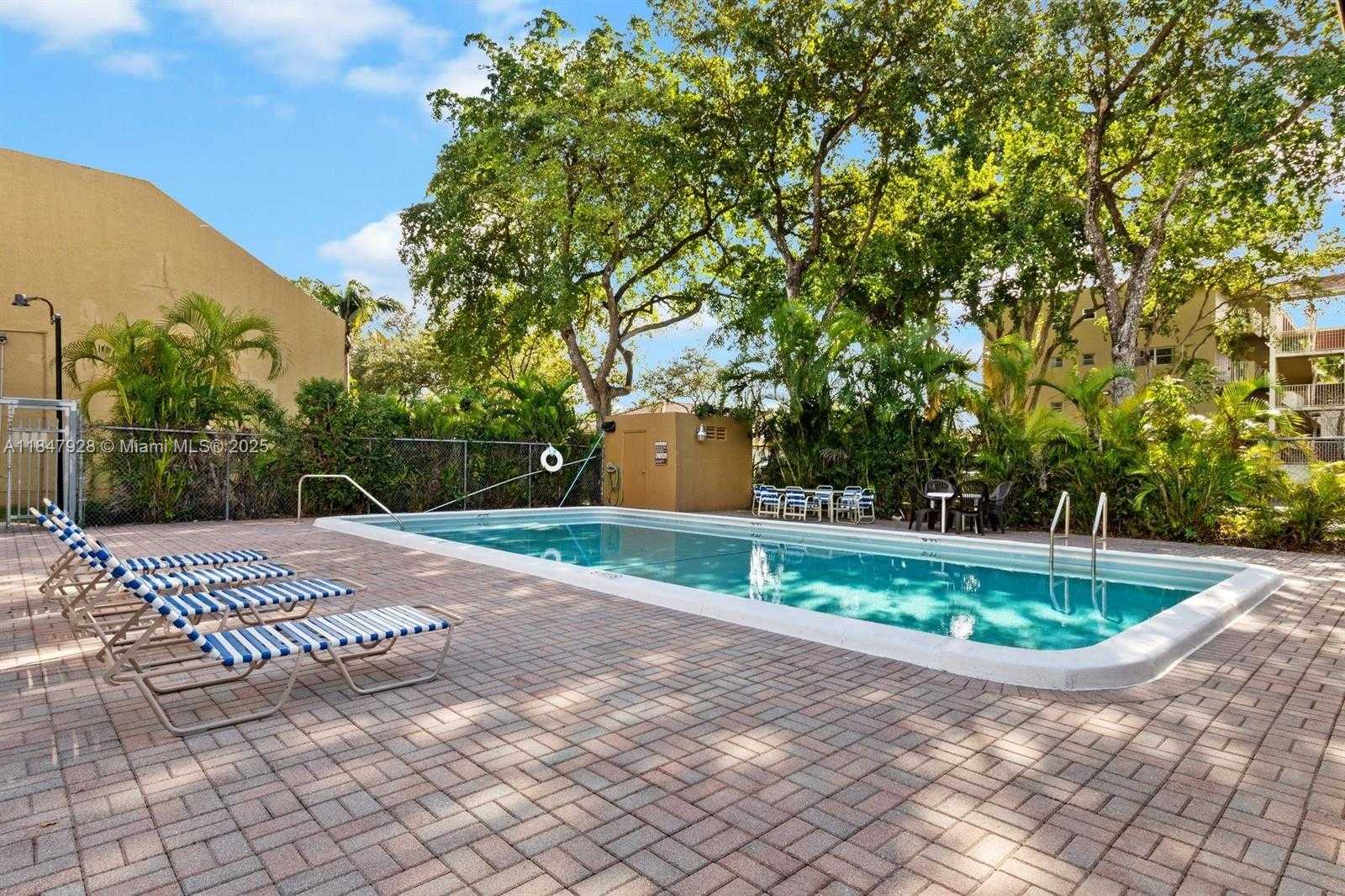 Small Image of 3174 NORTH PINE ISLAND RD #4, Sunrise Number 2