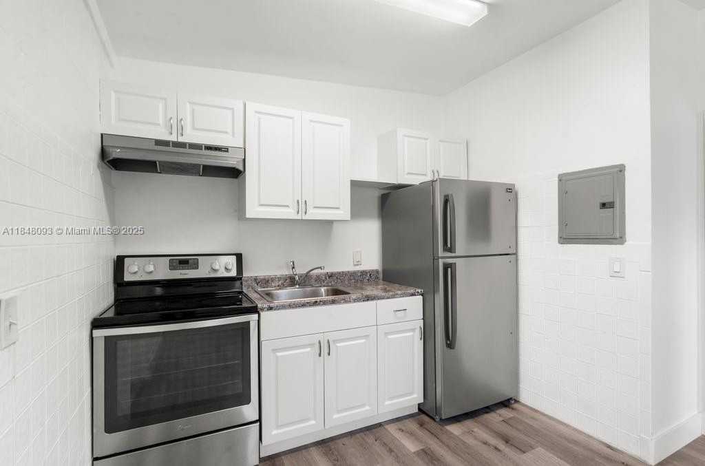 Small Image of 320 NORTH EAST 13TH AVE #10, Boynton Beach Number 5