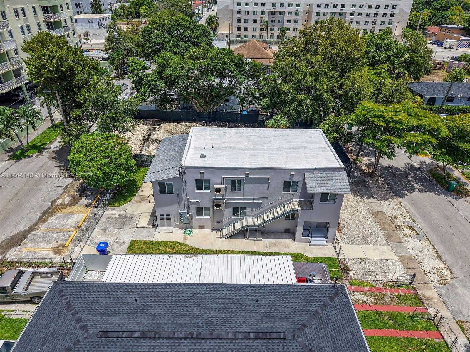 Small Image of 600 NORTH WEST 25TH CT #4, Miami Number 15