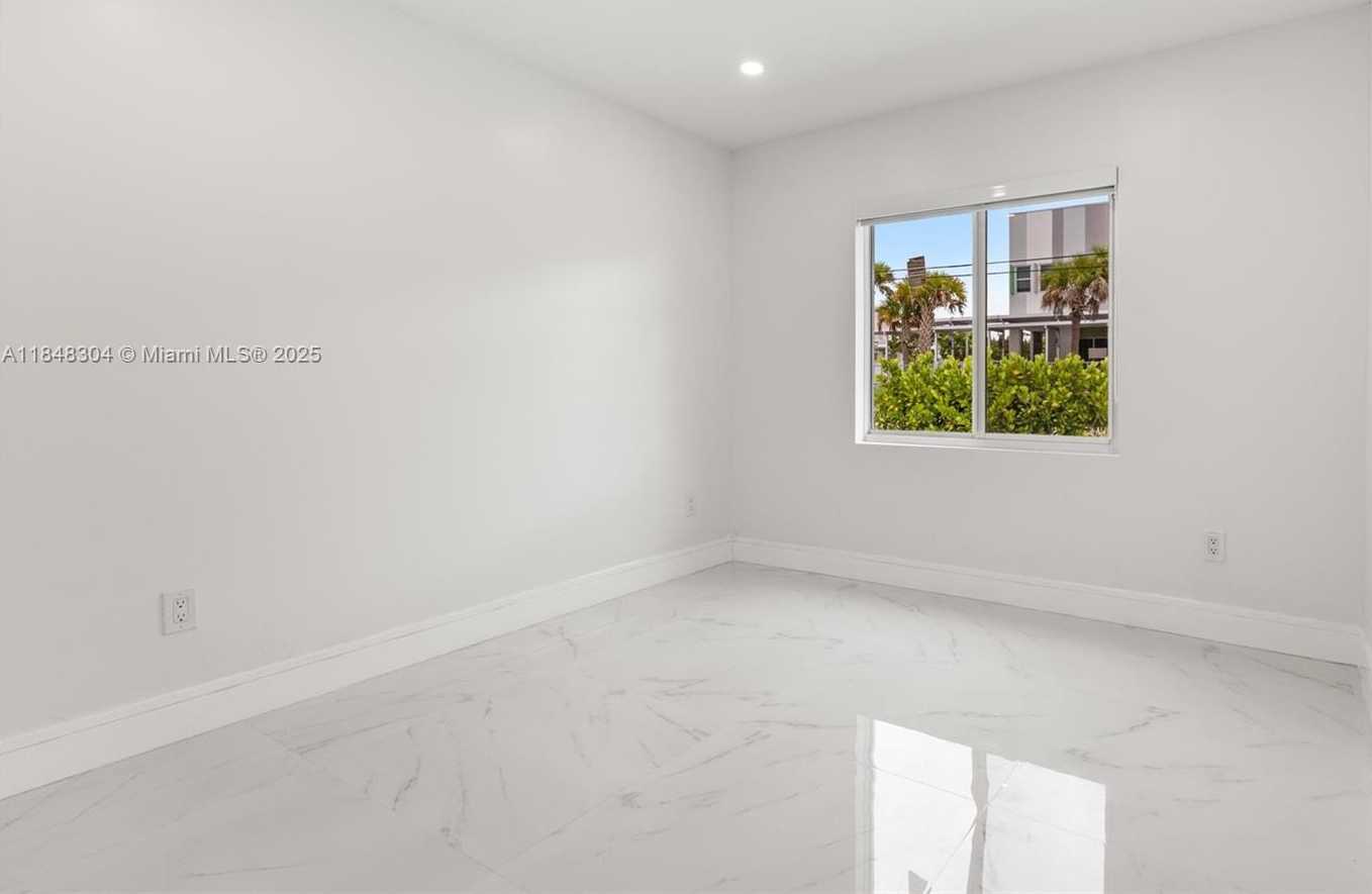 Small Image of 14801 NORTH WEST 5TH AVENUE, Miami Number 19