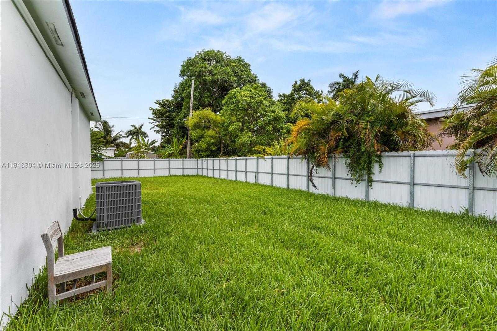 Small Image of 14801 NORTH WEST 5TH AVENUE, Miami Number 24