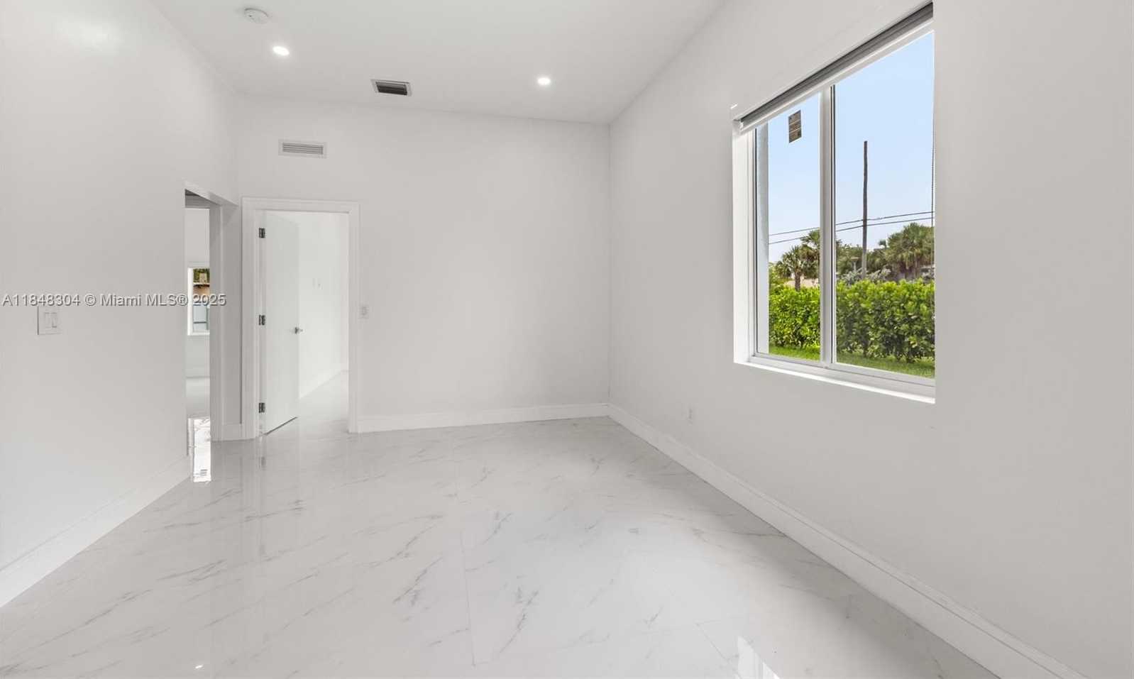 Small Image of 14801 NORTH WEST 5TH AVENUE, Miami Number 6