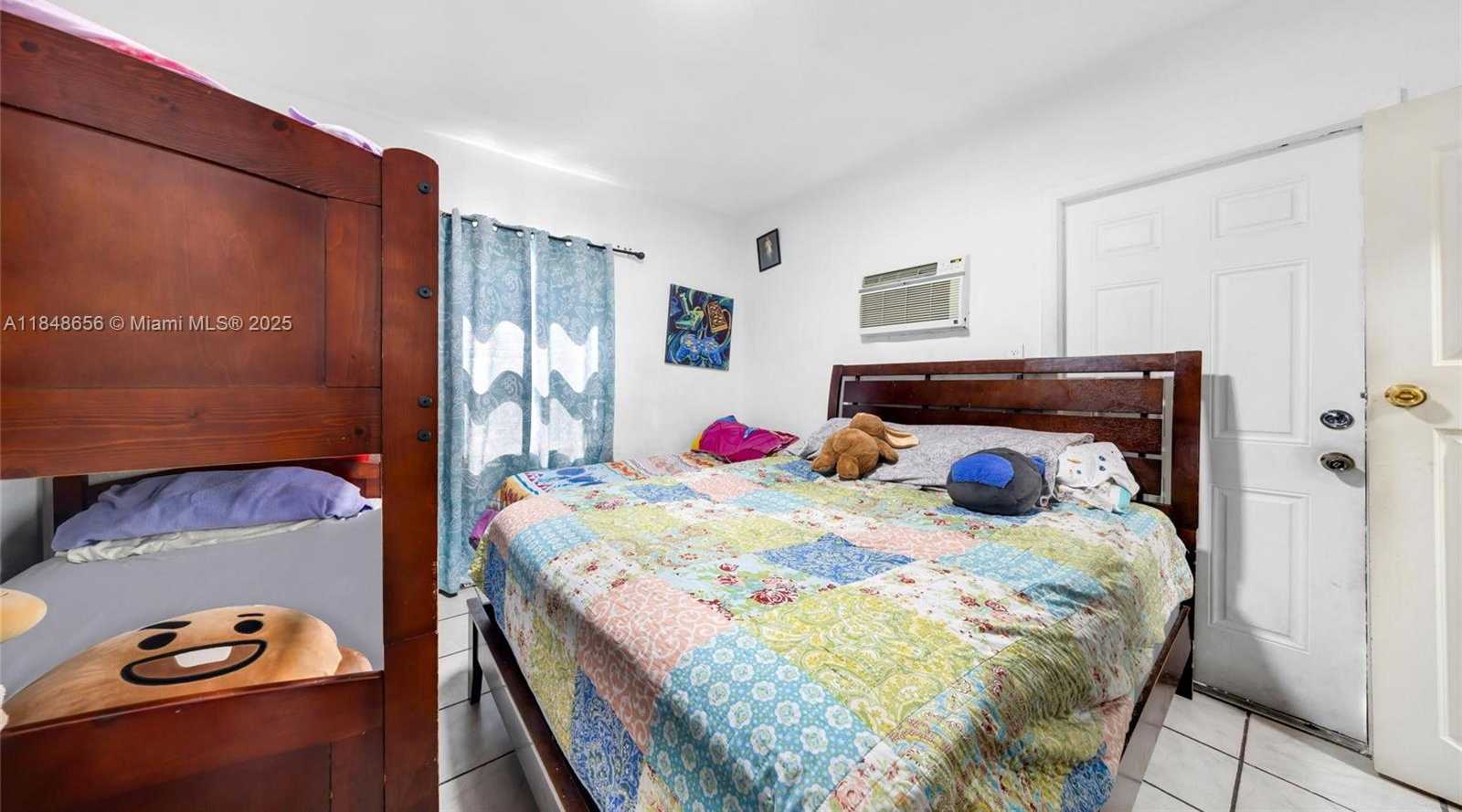 Small Image of 1858 SOUTH WEST 5TH ST, Miami Number 16