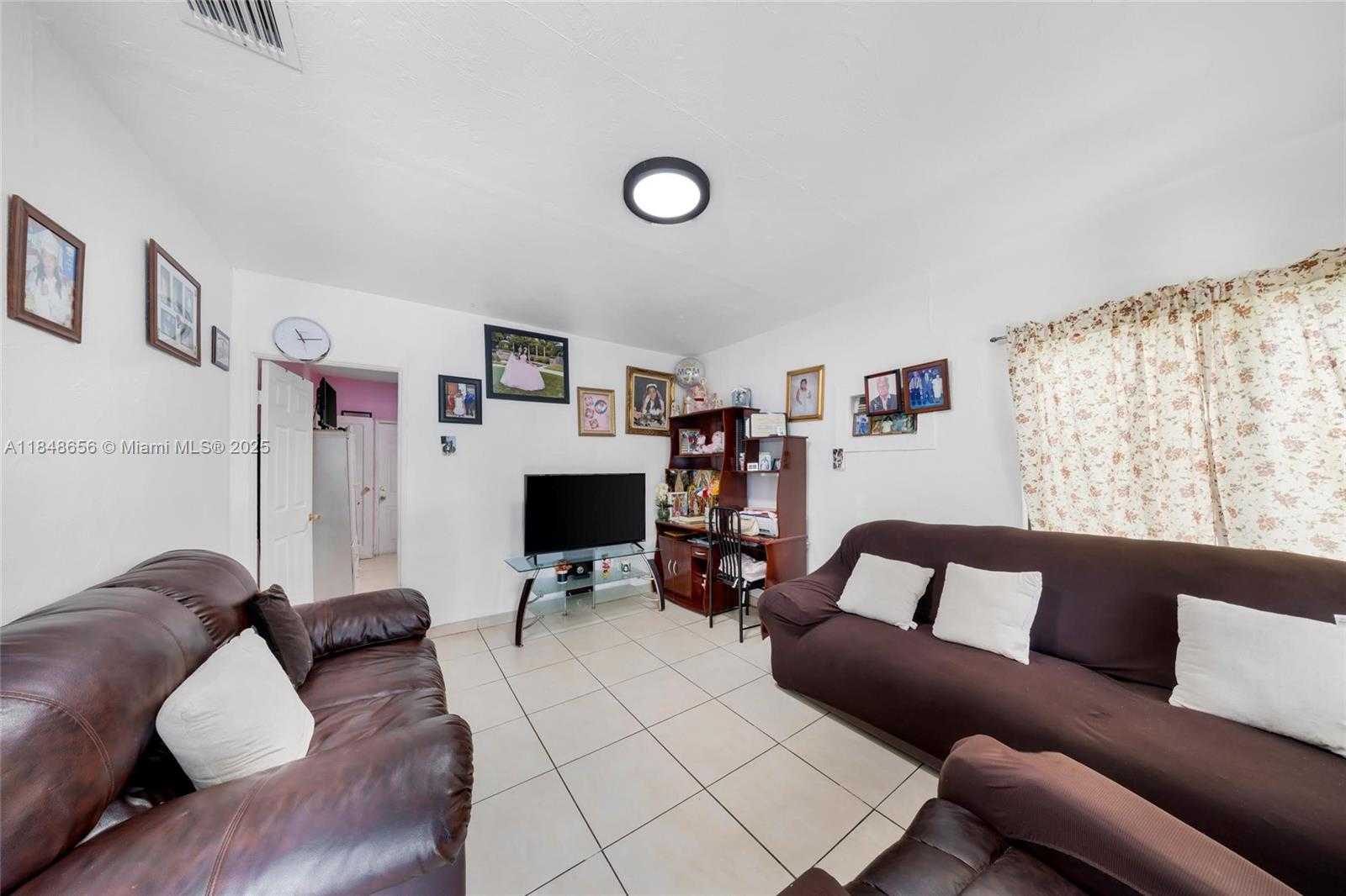 Small Image of 1858 SOUTH WEST 5TH ST, Miami Number 5