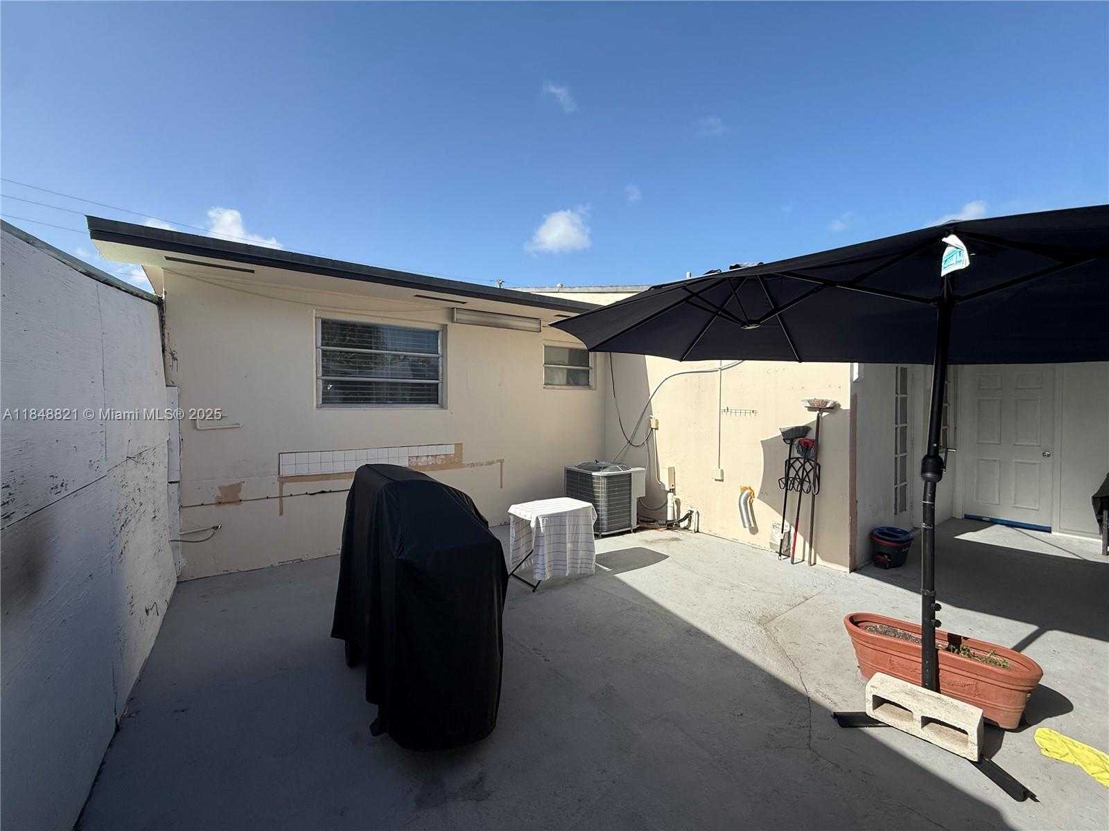 Small Image of 7200 SOUTH WEST 22ND ST, Miami Number 7
