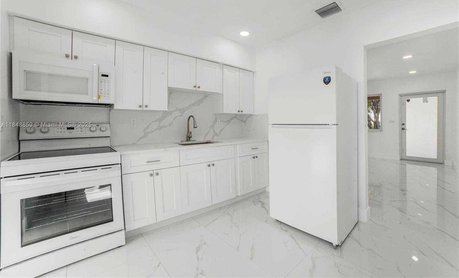 Small Image of 801 NORTH WEST 109TH ST #2, Miami Number 17