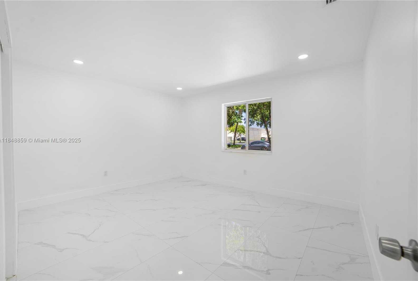Small Image of 801 NORTH WEST 109TH ST #2, Miami Number 5