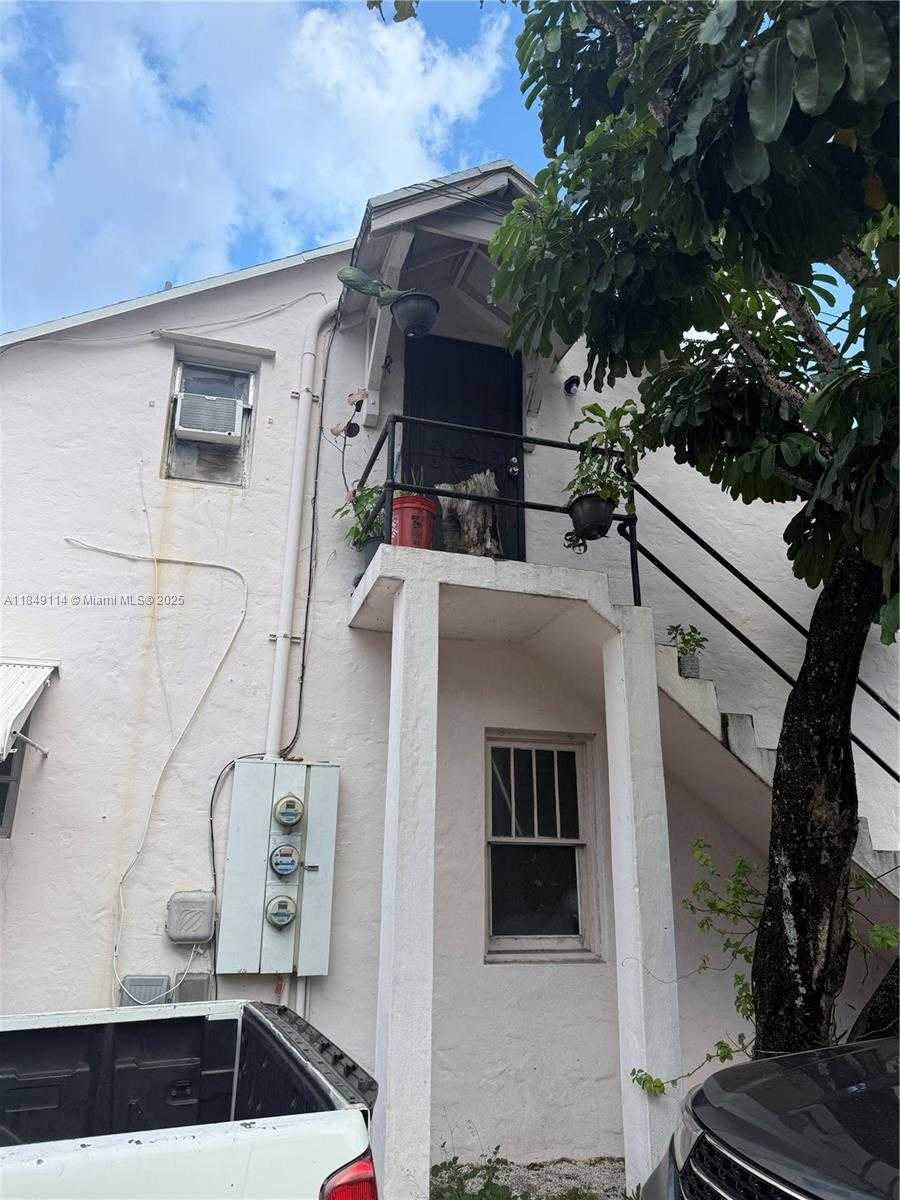 Small Image of 1499 NORTH WEST 32ND ST #2, Miami Number 4