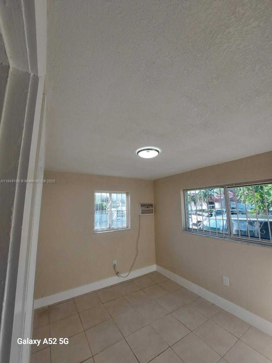 Small Image of 1574 NORTH WEST 58TH ST, Miami Number 10