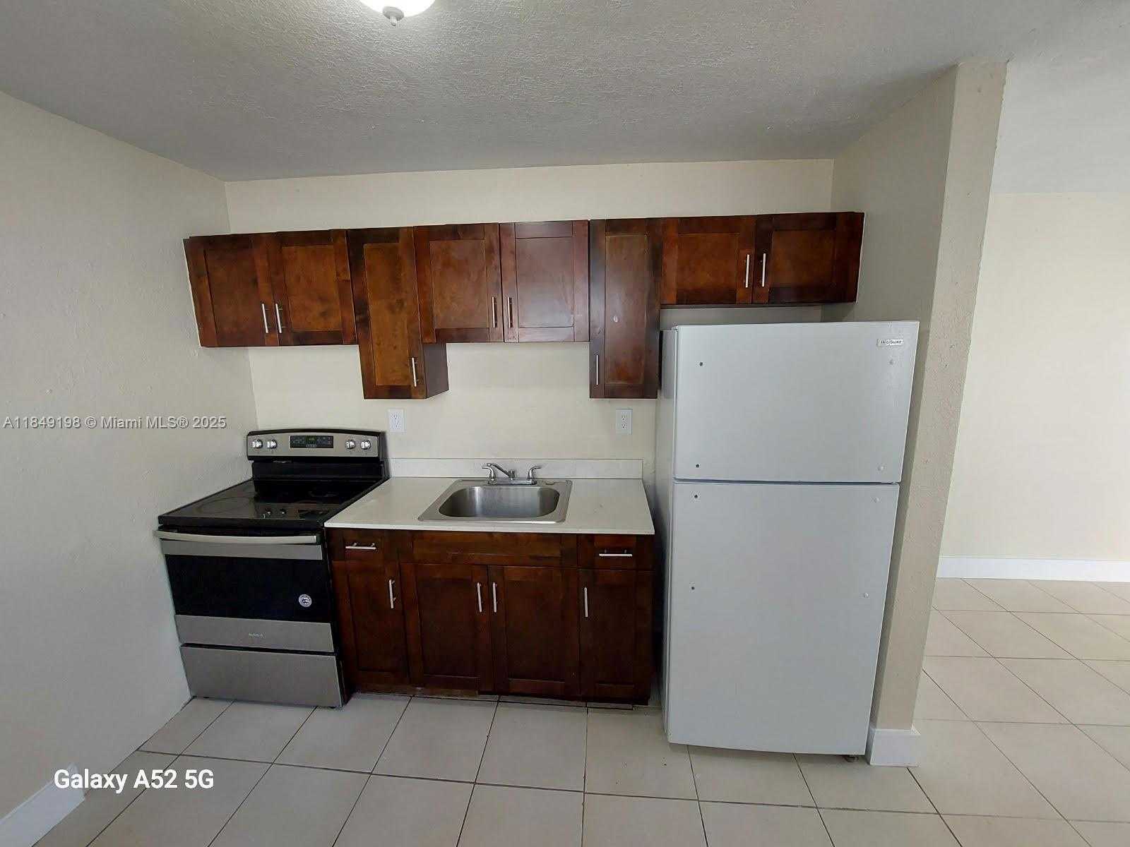 Small Image of 1574 NORTH WEST 58TH ST, Miami Number 3