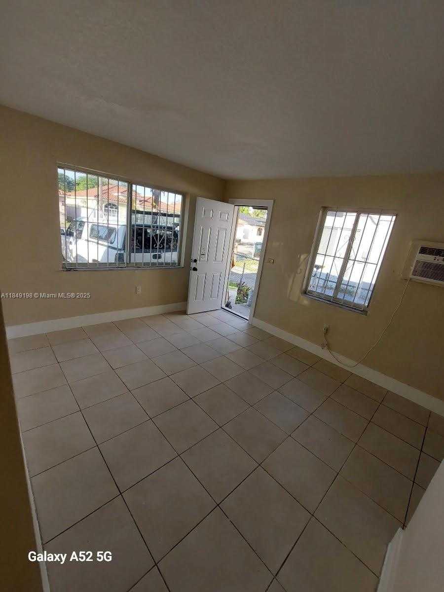 Small Image of 1574 NORTH WEST 58TH ST, Miami Number 5