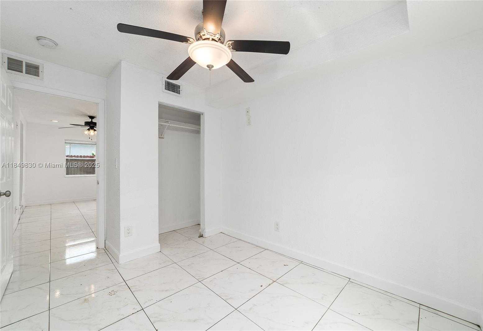 Small Image of 1040 17TH ST, West Palm Beach Number 14