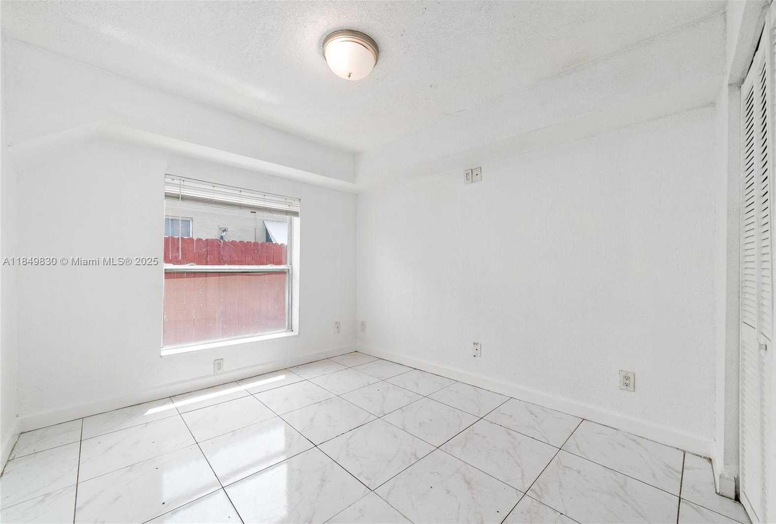 Small Image of 1040 17TH ST, West Palm Beach Number 16