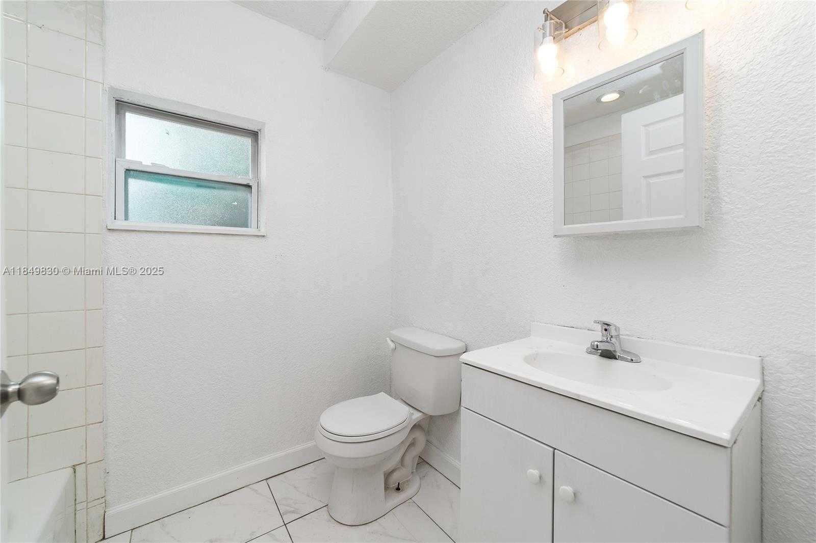 Small Image of 1040 17TH ST, West Palm Beach Number 18