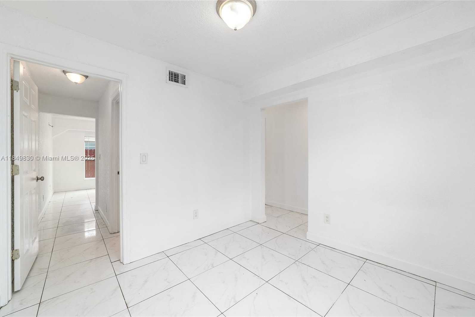 Small Image of 1040 17TH ST, West Palm Beach Number 6