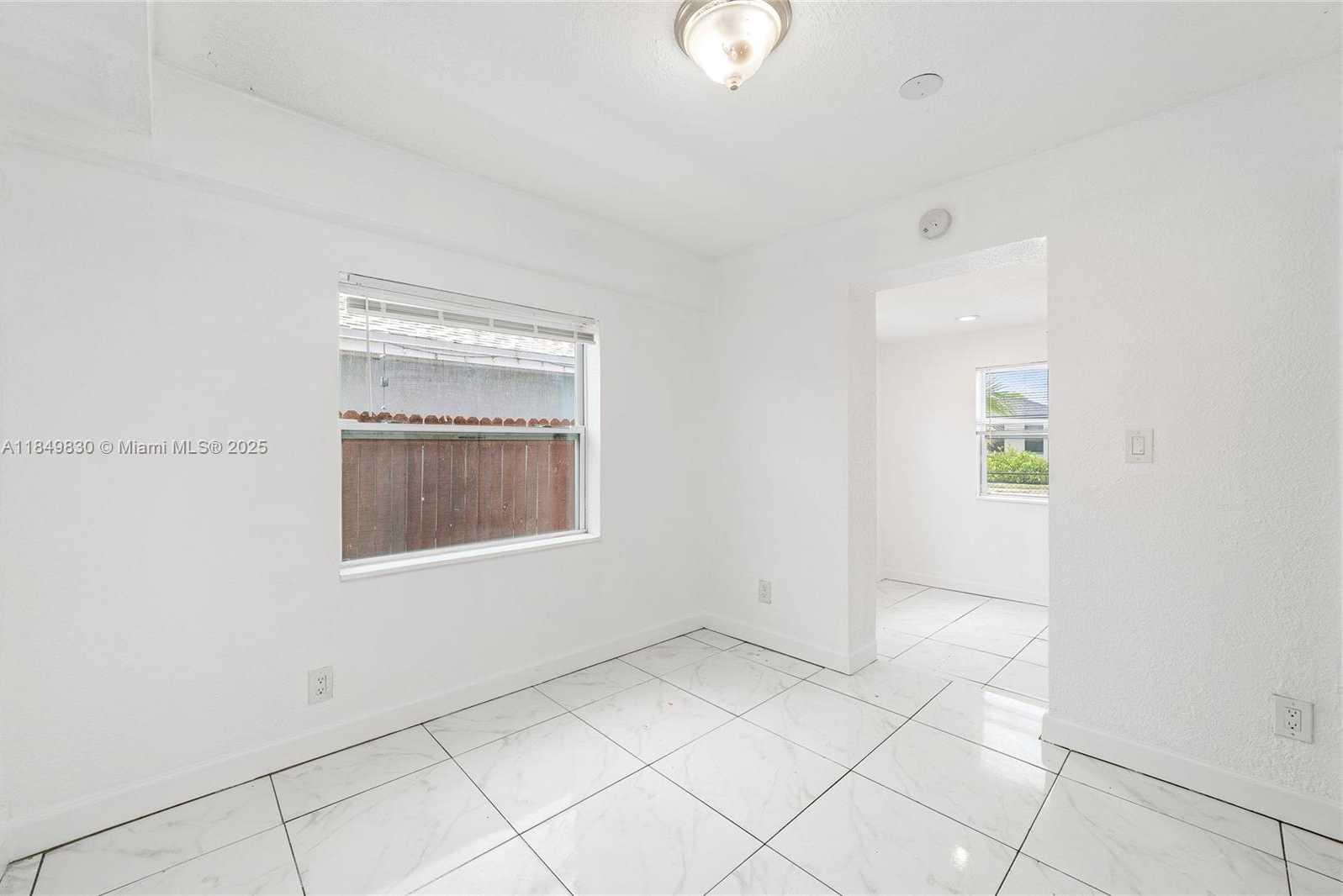 Small Image of 1040 17TH ST, West Palm Beach Number 7