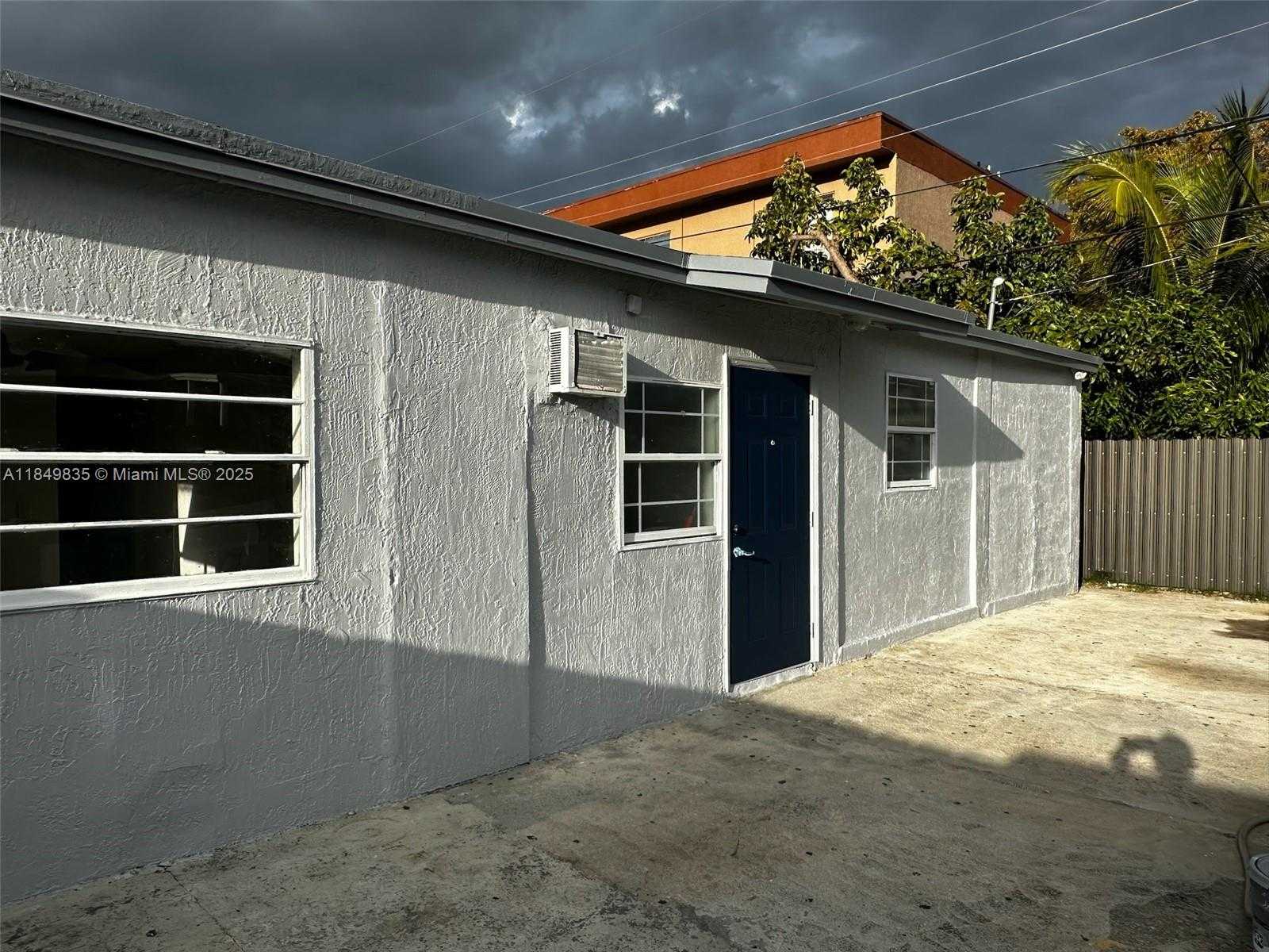 Small Image of 2223 NORTH WEST 32ND ST, Miami Number 18