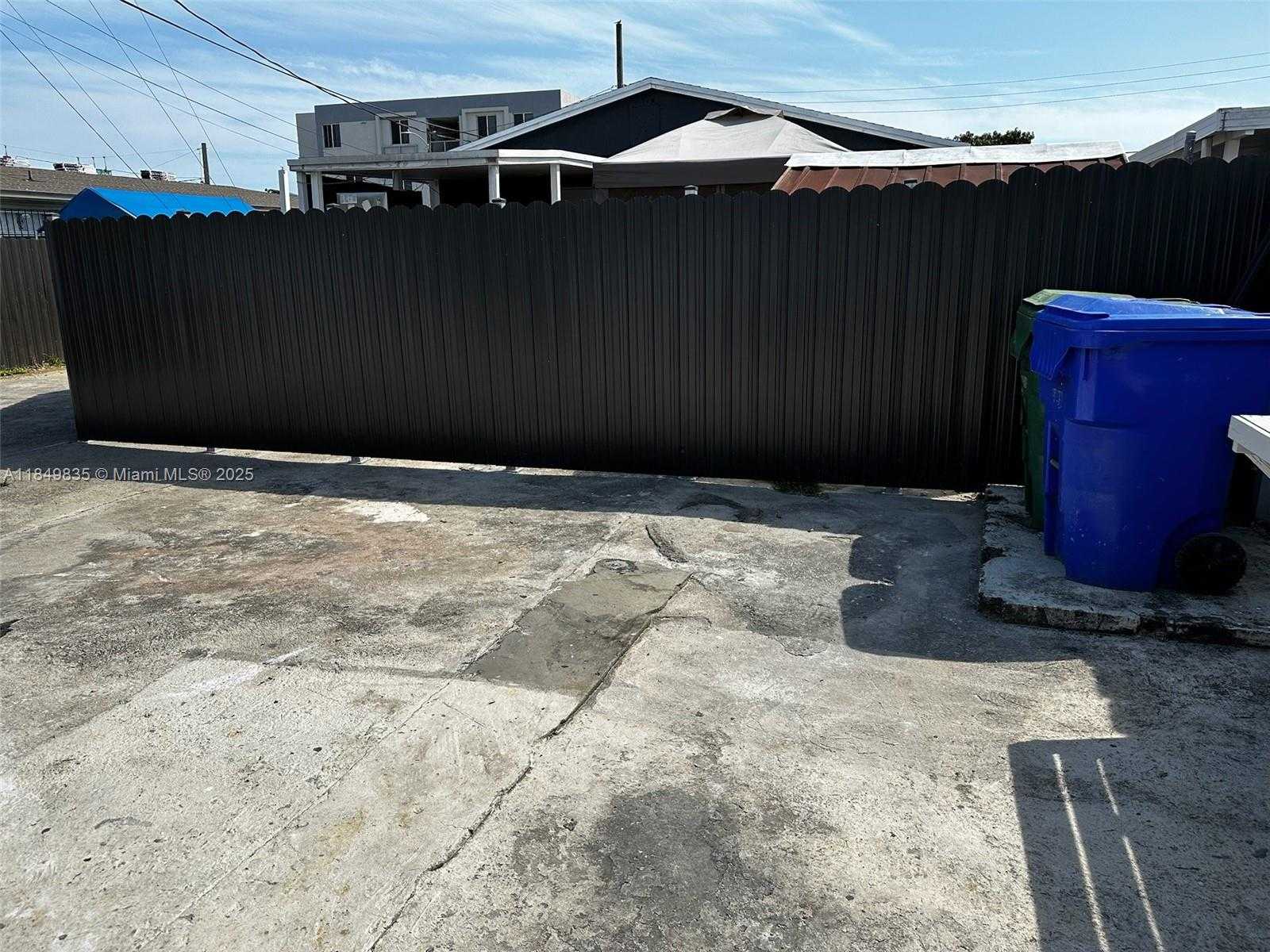 Small Image of 2223 NORTH WEST 32ND ST, Miami Number 25