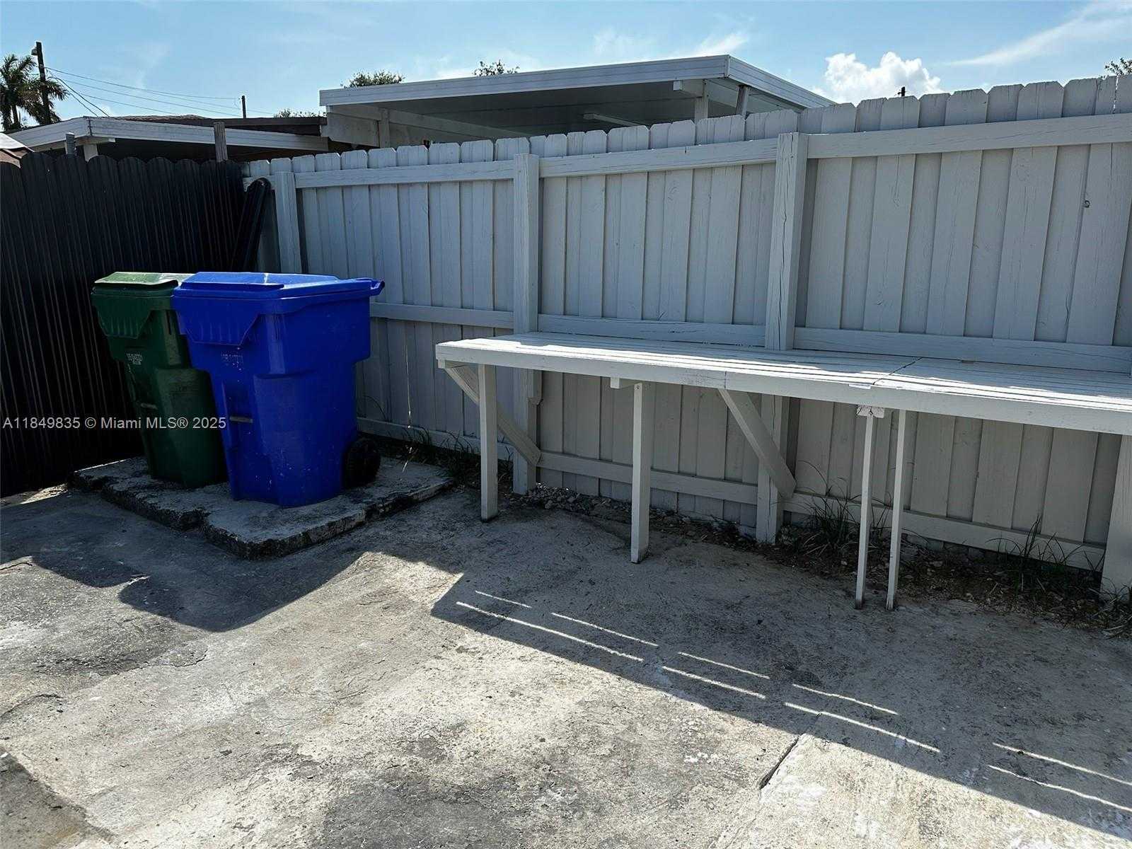 Small Image of 2223 NORTH WEST 32ND ST, Miami Number 26