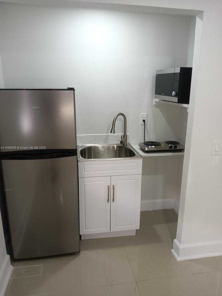 Small Image of 2223 NORTH WEST 32ND ST, Miami Number 33