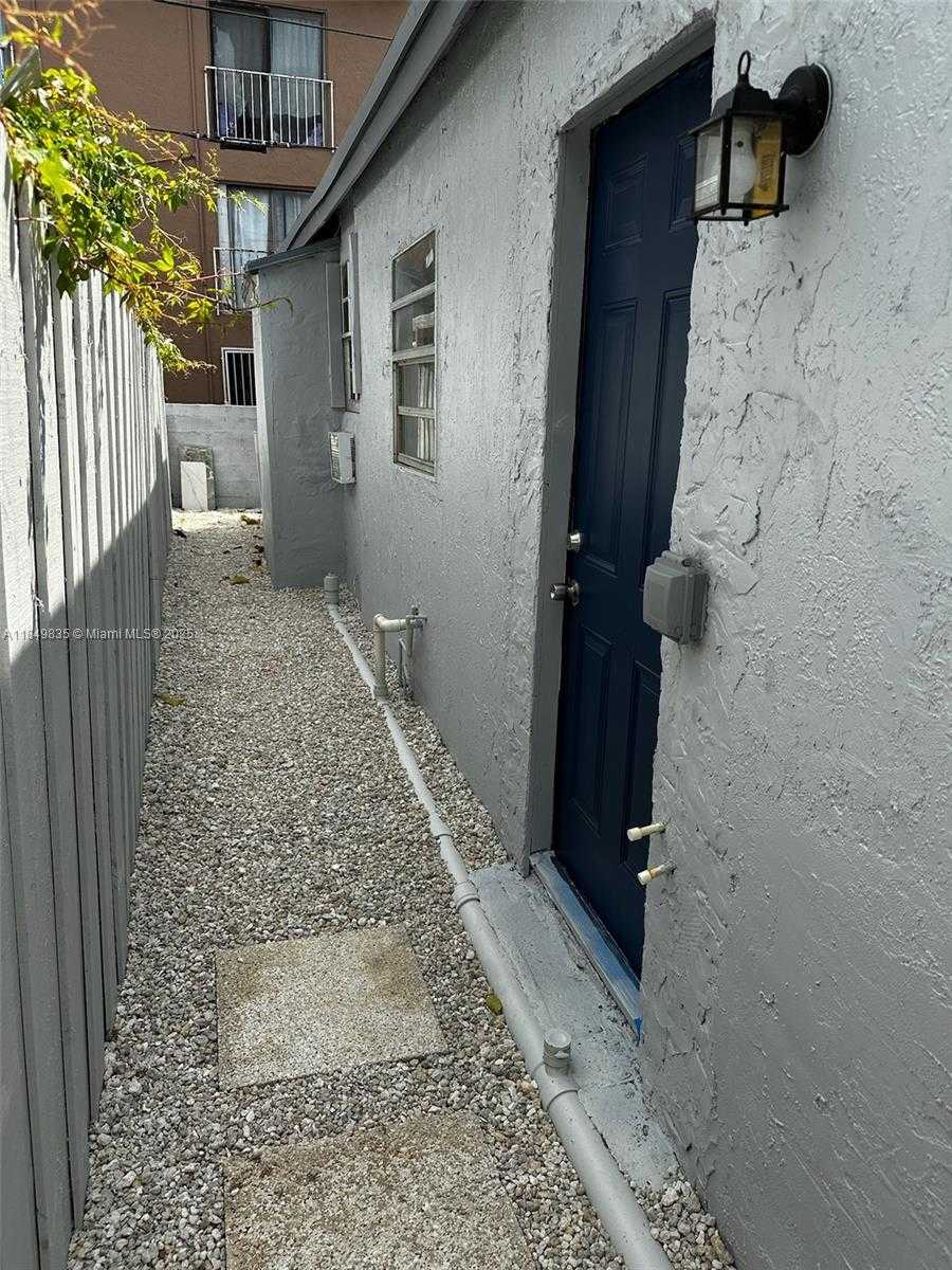 Small Image of 2223 NORTH WEST 32ND ST, Miami Number 44