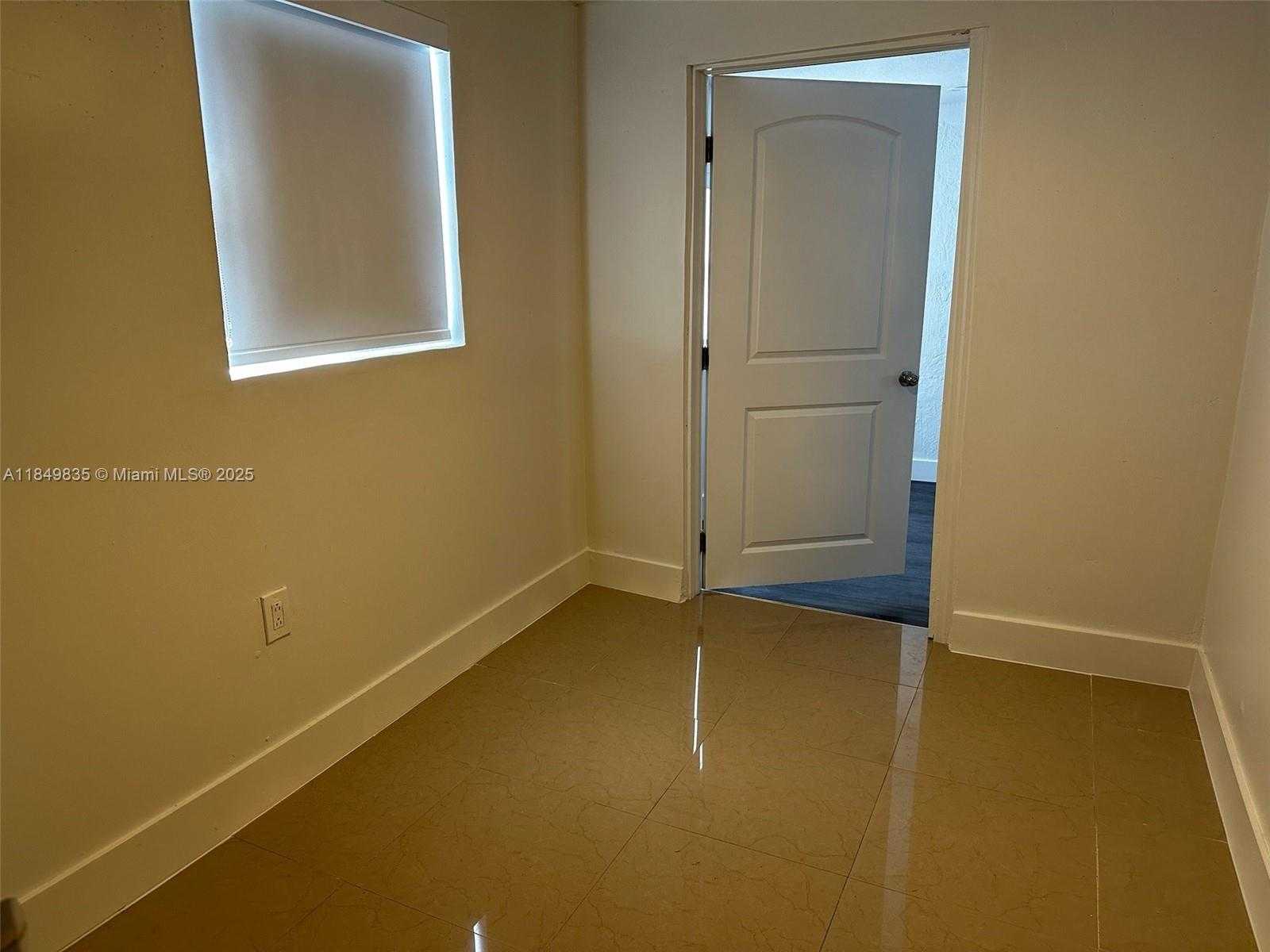 Small Image of 2223 NORTH WEST 32ND ST, Miami Number 51