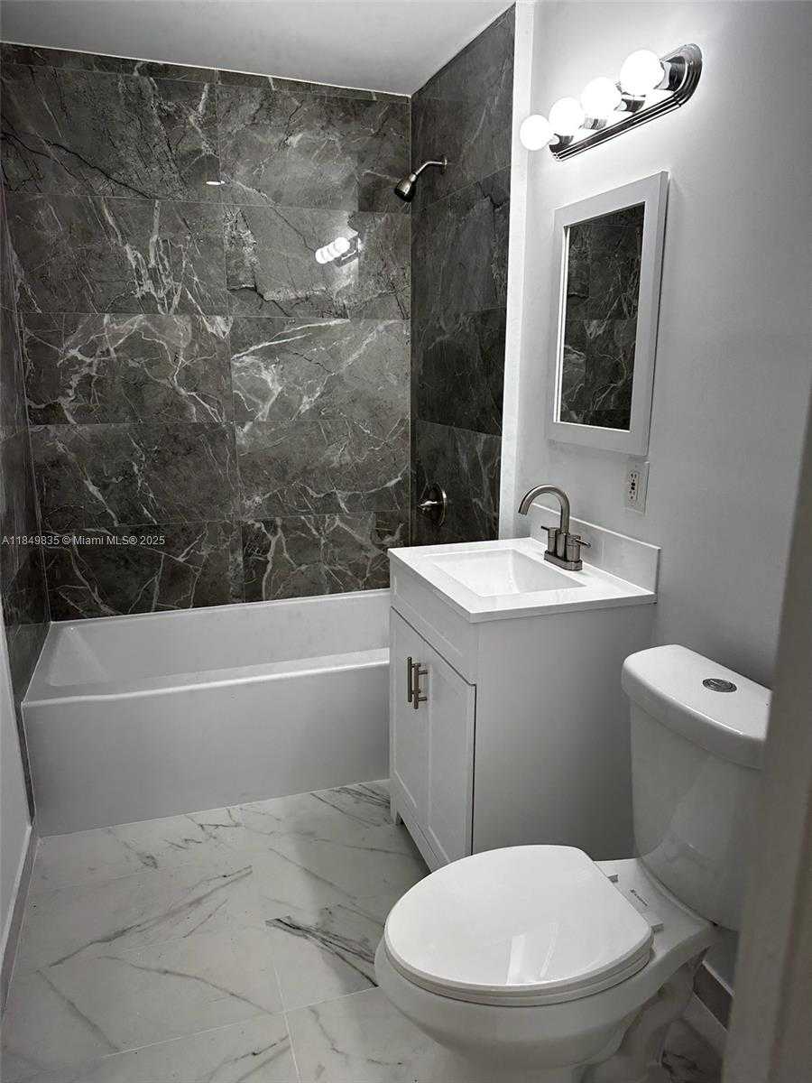 Small Image of 2223 NORTH WEST 32ND ST, Miami Number 54