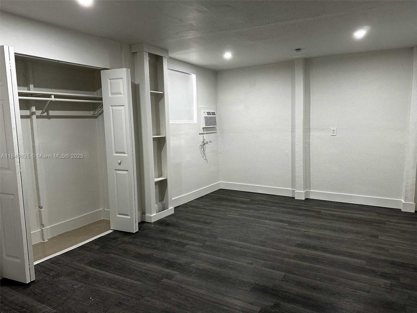 Small Image of 2223 NORTH WEST 32ND ST, Miami Number 55