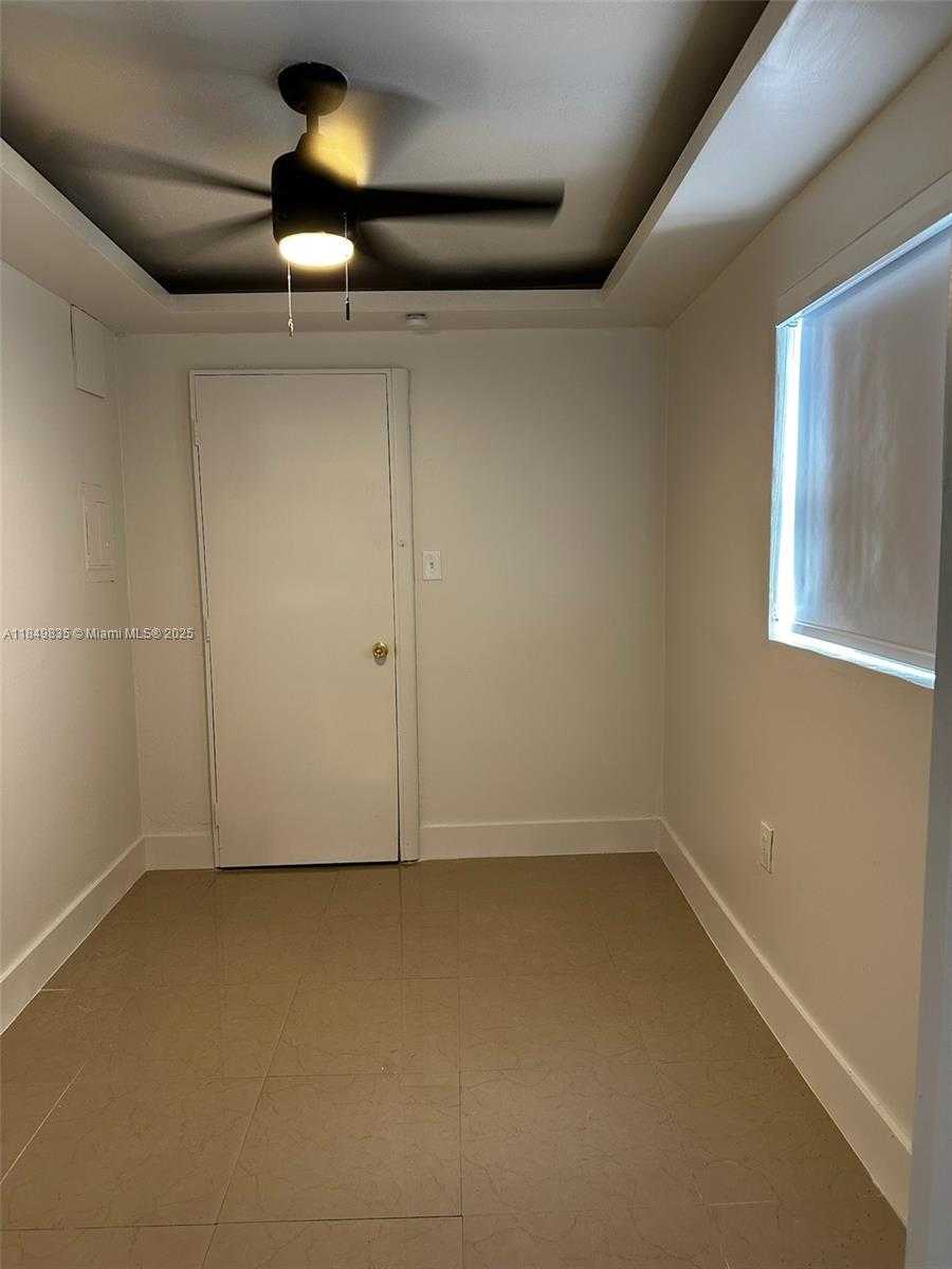 Small Image of 2223 NORTH WEST 32ND ST, Miami Number 58