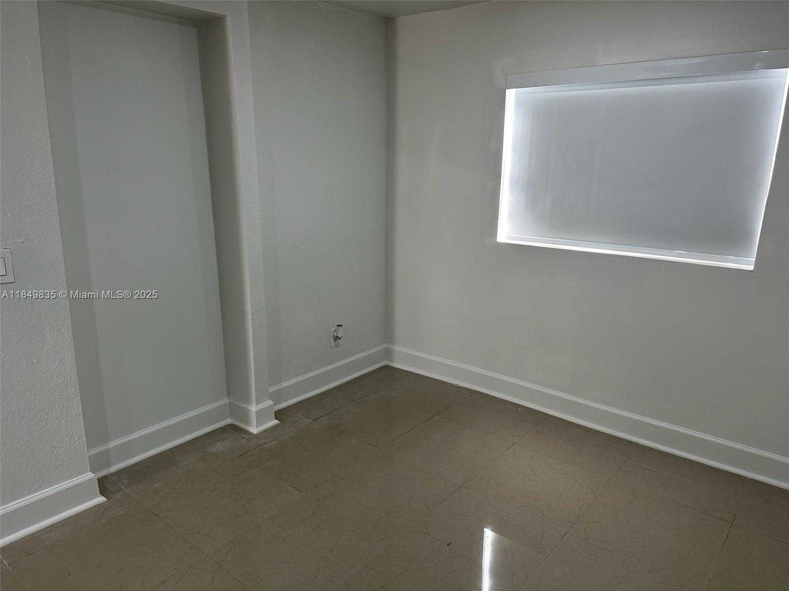 Small Image of 2223 NORTH WEST 32ND ST, Miami Number 64