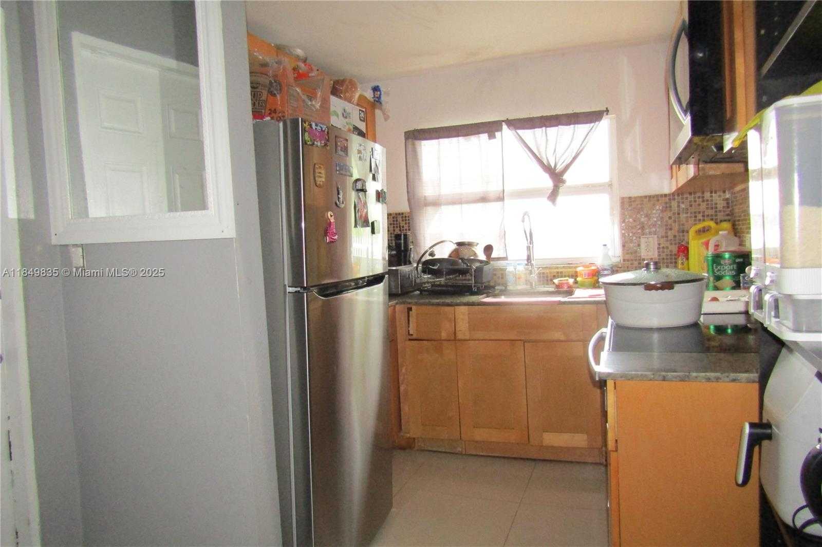 Small Image of 2223 NORTH WEST 32ND ST, Miami Number 7