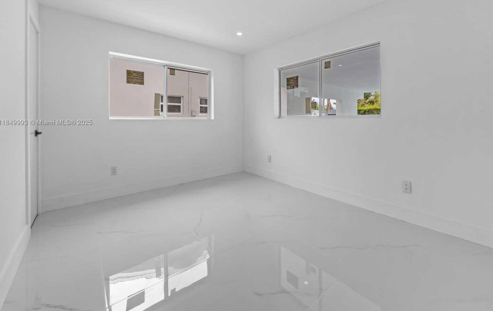Small Image of 1007 CITRUS ISLE, Fort Lauderdale Number 22