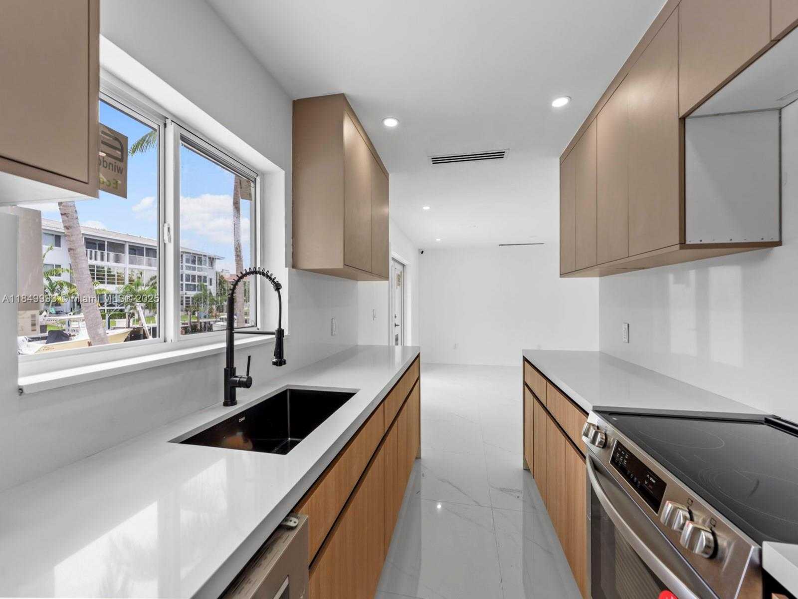 Small Image of 1007 CITRUS ISLE, Fort Lauderdale Number 25