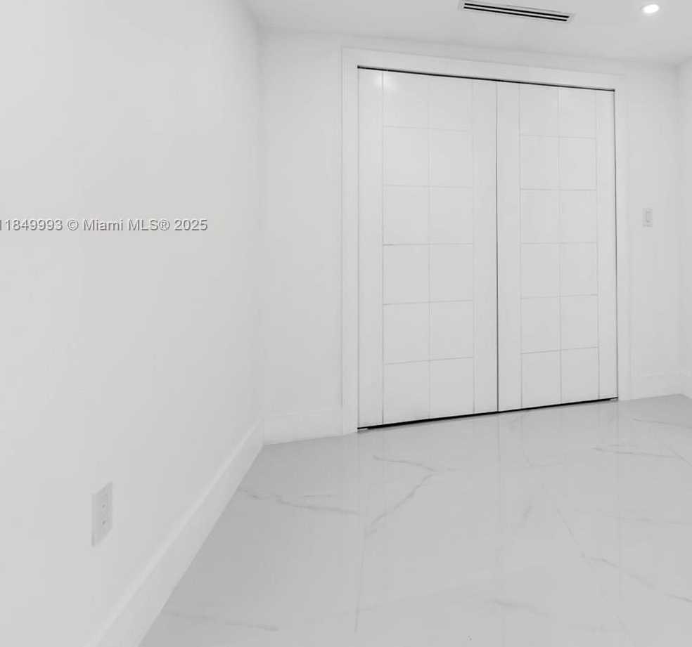Small Image of 1007 CITRUS ISLE, Fort Lauderdale Number 27