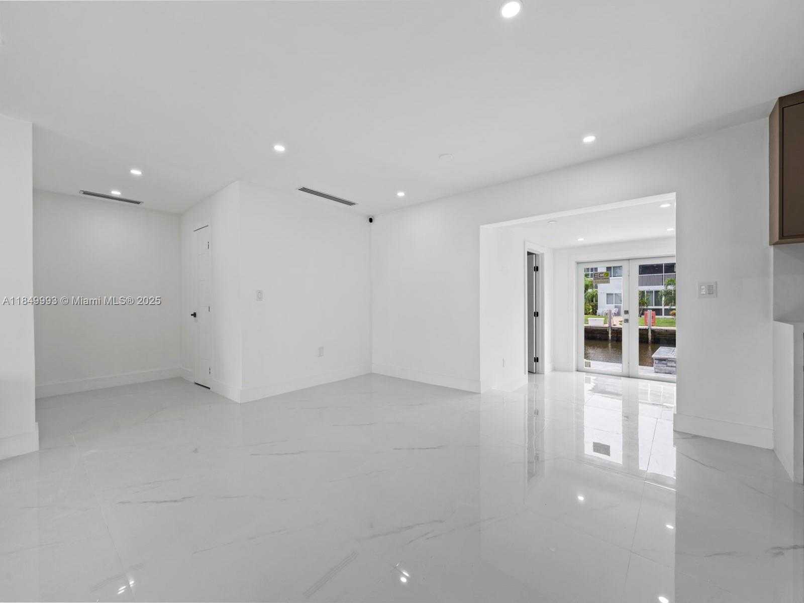 Small Image of 1007 CITRUS ISLE, Fort Lauderdale Number 28