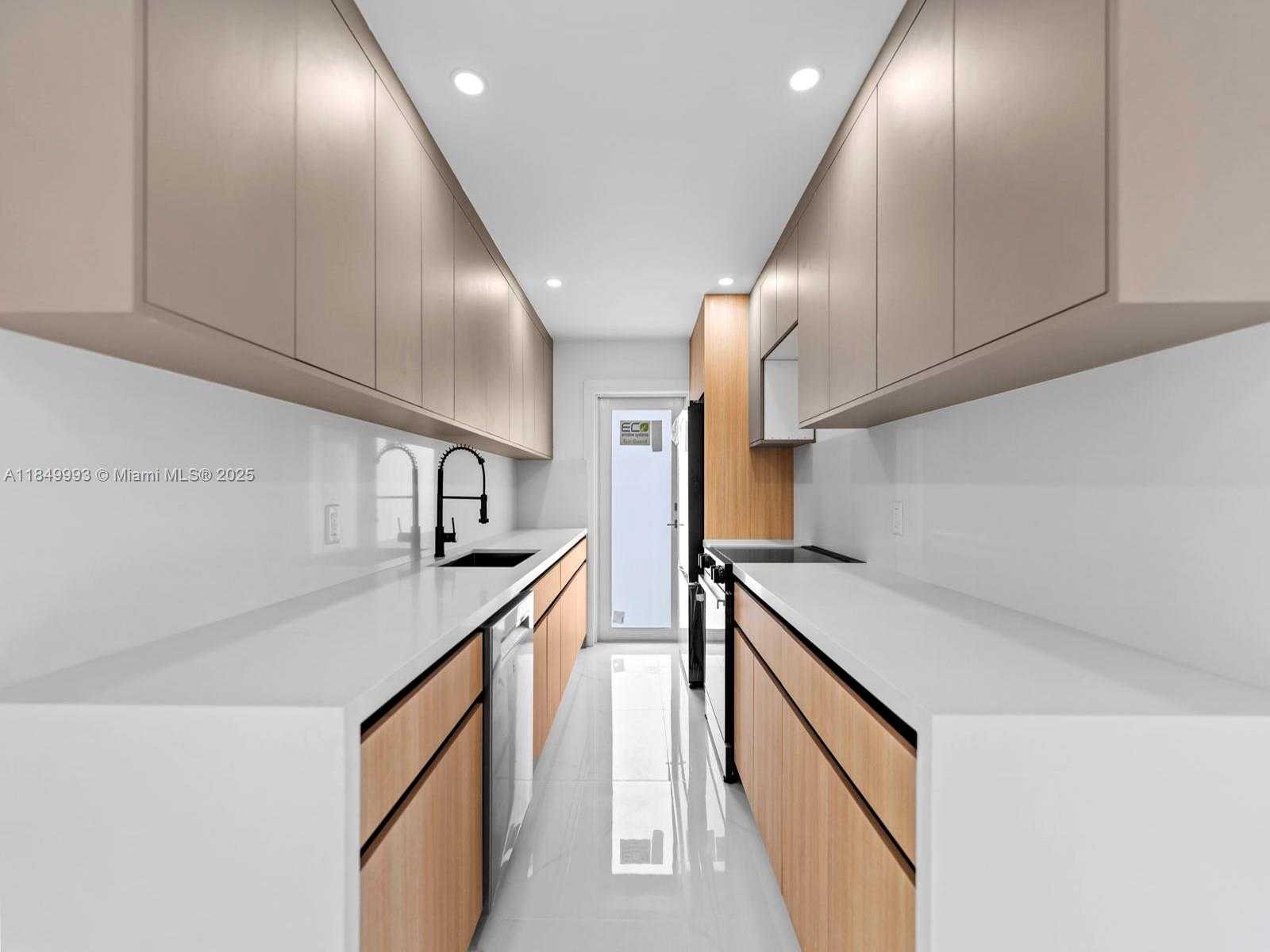 Small Image of 1007 CITRUS ISLE, Fort Lauderdale Number 29