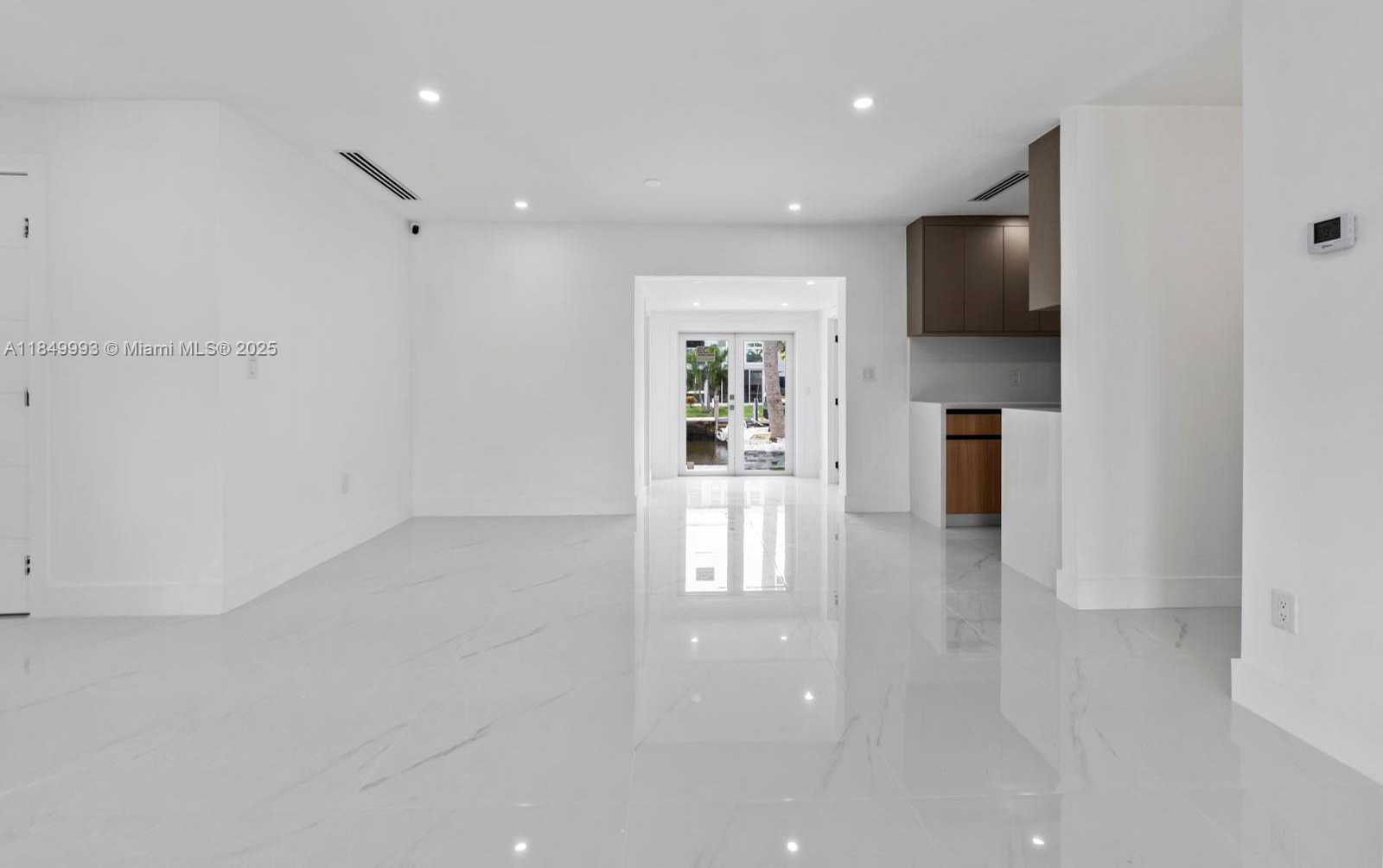 Small Image of 1007 CITRUS ISLE, Fort Lauderdale Number 36