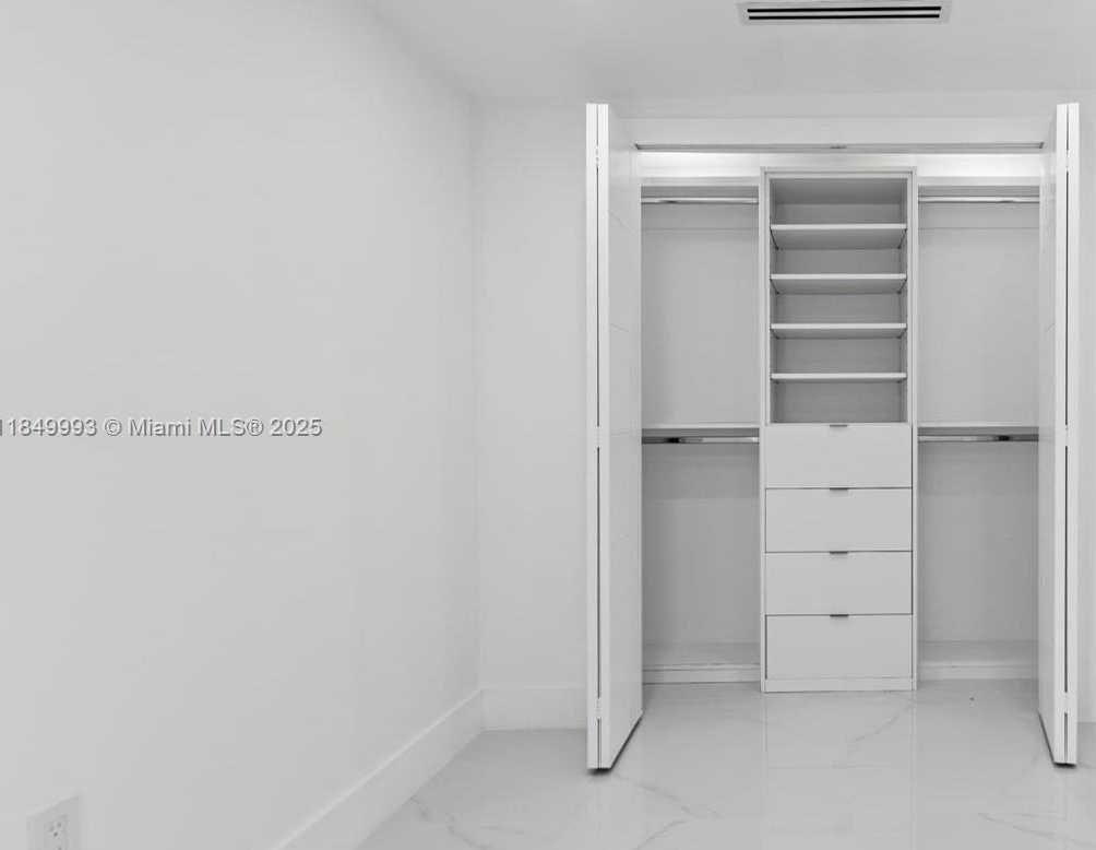 Small Image of 1007 CITRUS ISLE, Fort Lauderdale Number 38