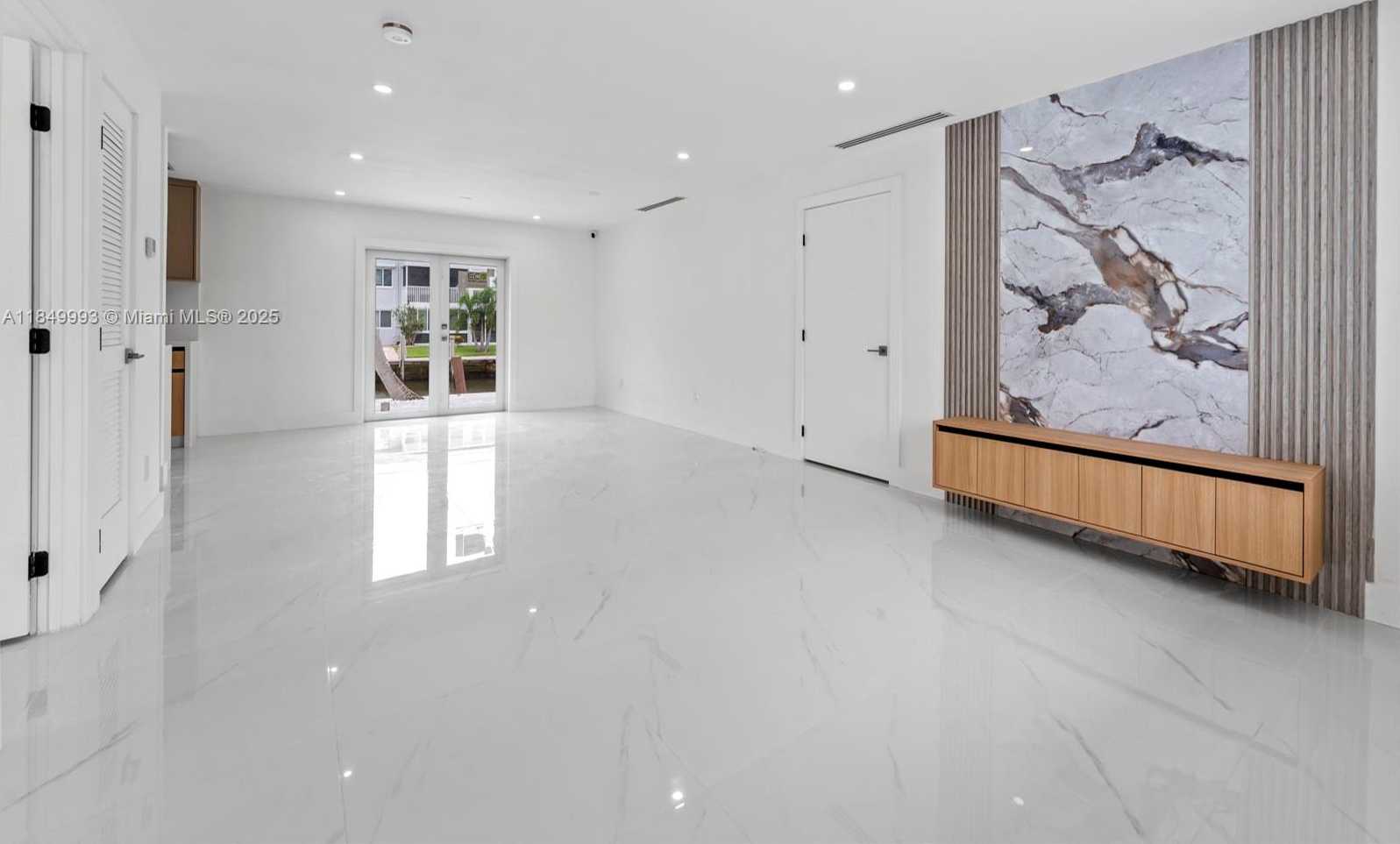 Small Image of 1007 CITRUS ISLE, Fort Lauderdale Number 39