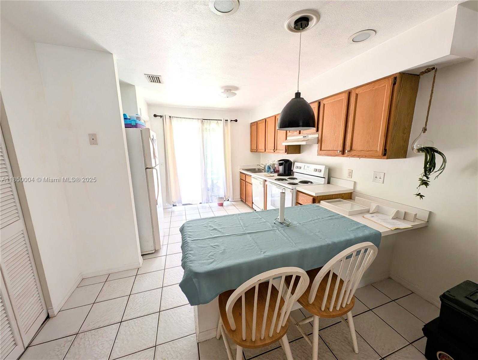 Small Image of 915 TURTLE COVE LN #2, Vero Beach Number 15