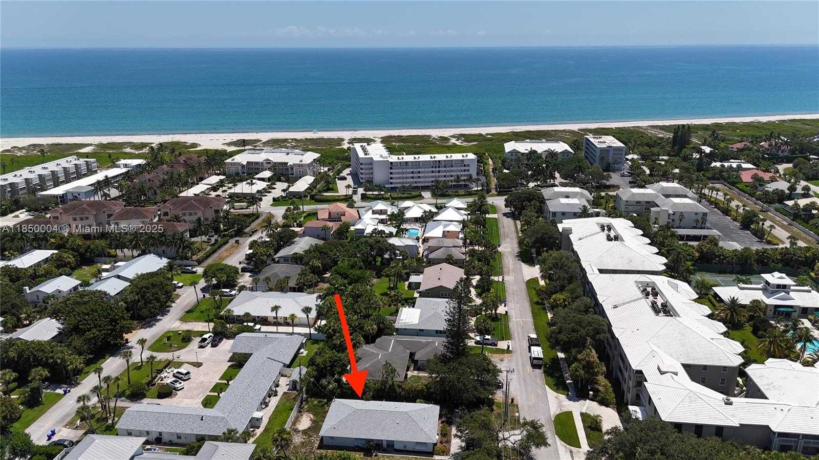 Small Image of 915 TURTLE COVE LN #2, Vero Beach Number 2