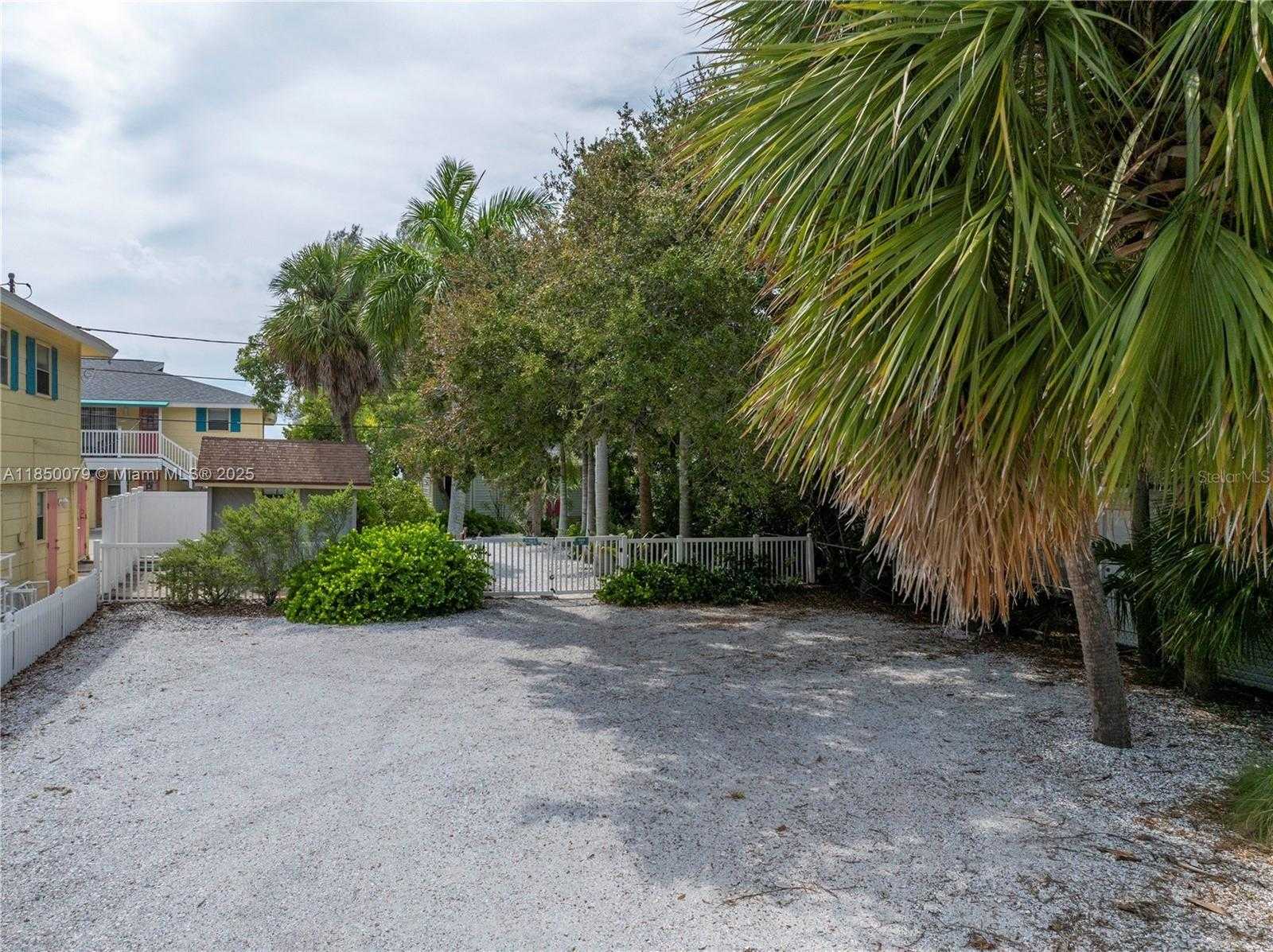 Small Image of 516 GULF BLVD, Other City - In The State Of Florida Number 46