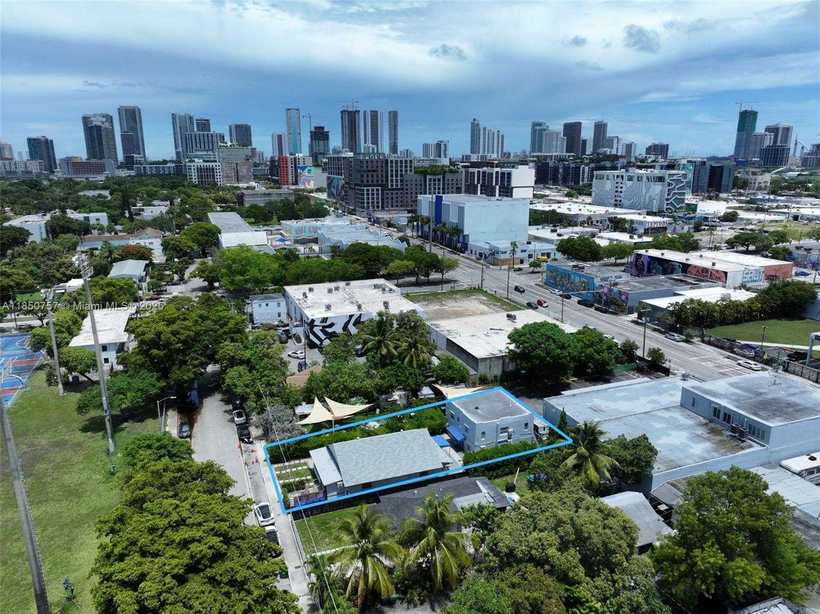 Small Image of 550 NORTH WEST 30TH ST, Miami Number 3