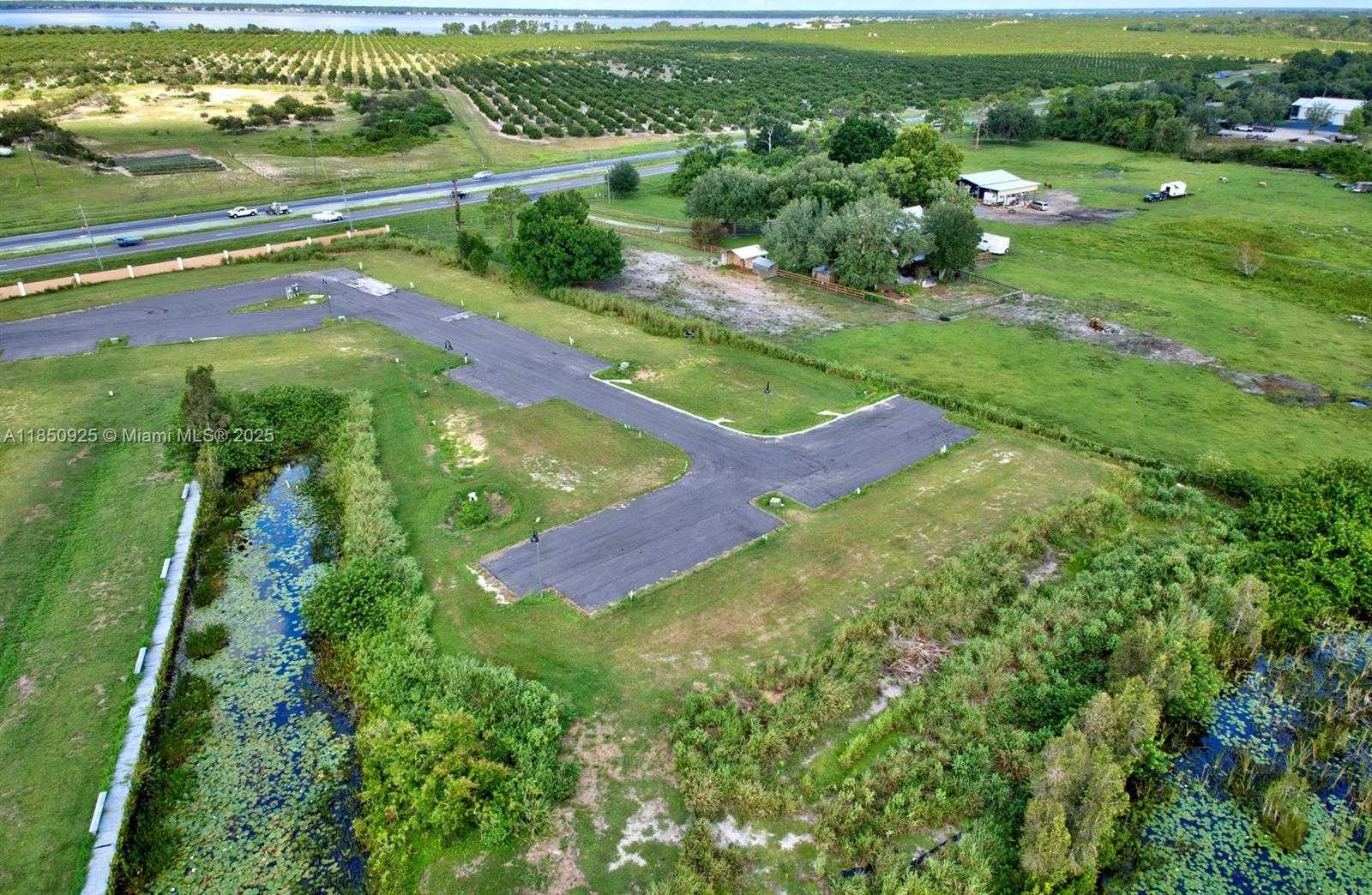 Small Image of 2105 SOUTH US 27 HIGHWAY S #9, Lake Placid Number 11