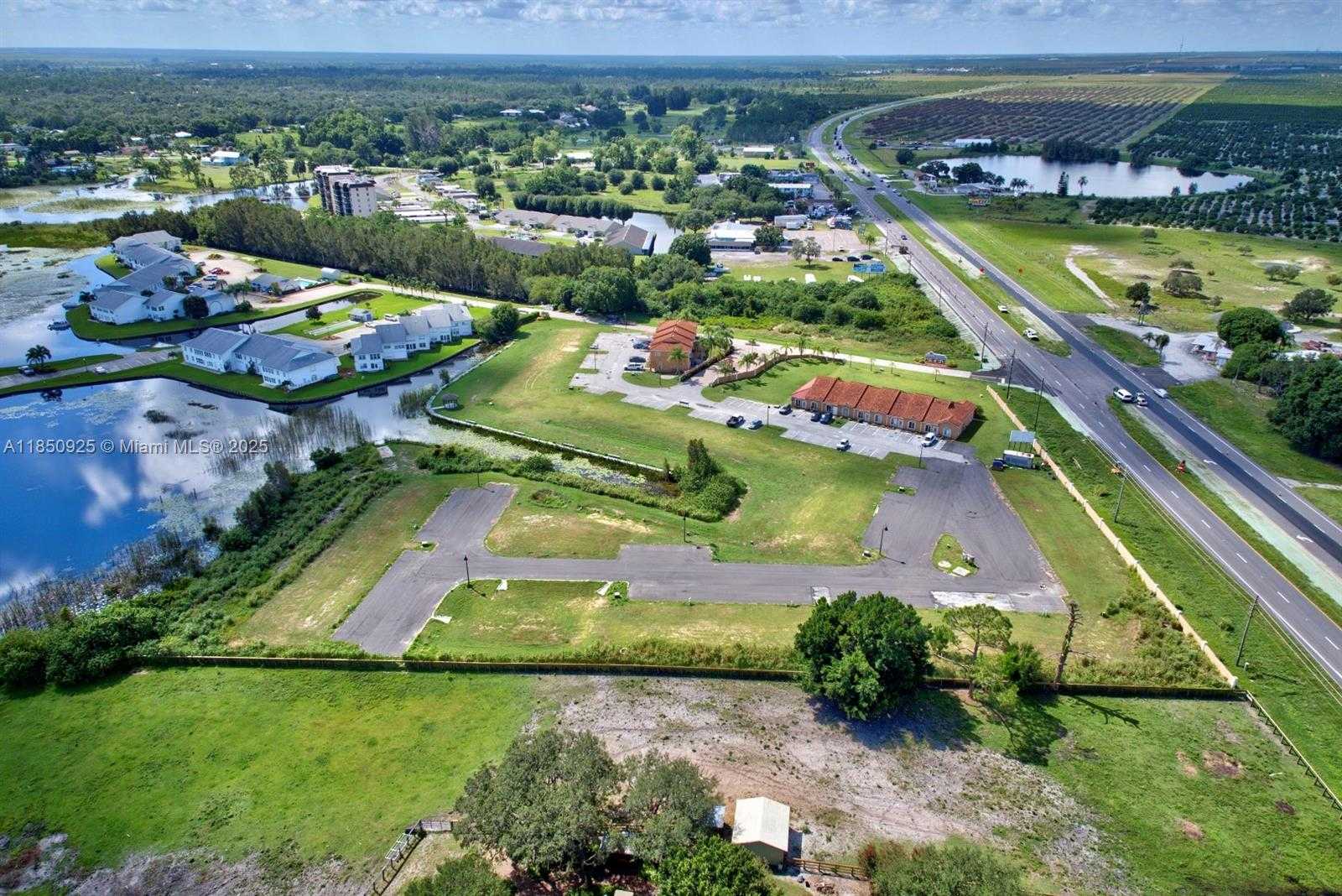 Small Image of 2105 SOUTH US 27 HIGHWAY S #9, Lake Placid Number 19