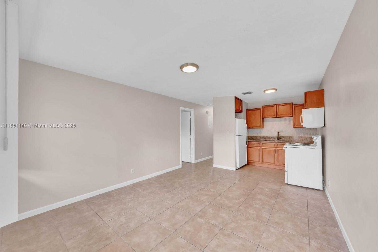Small Image of 2610 RIVERLAND DR #2, Fort Lauderdale Number 15