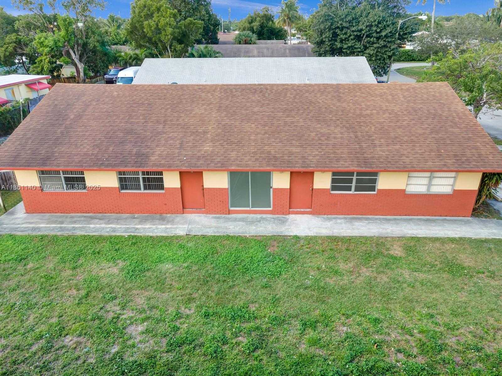 Small Image of 2610 RIVERLAND DR #2, Fort Lauderdale Number 38